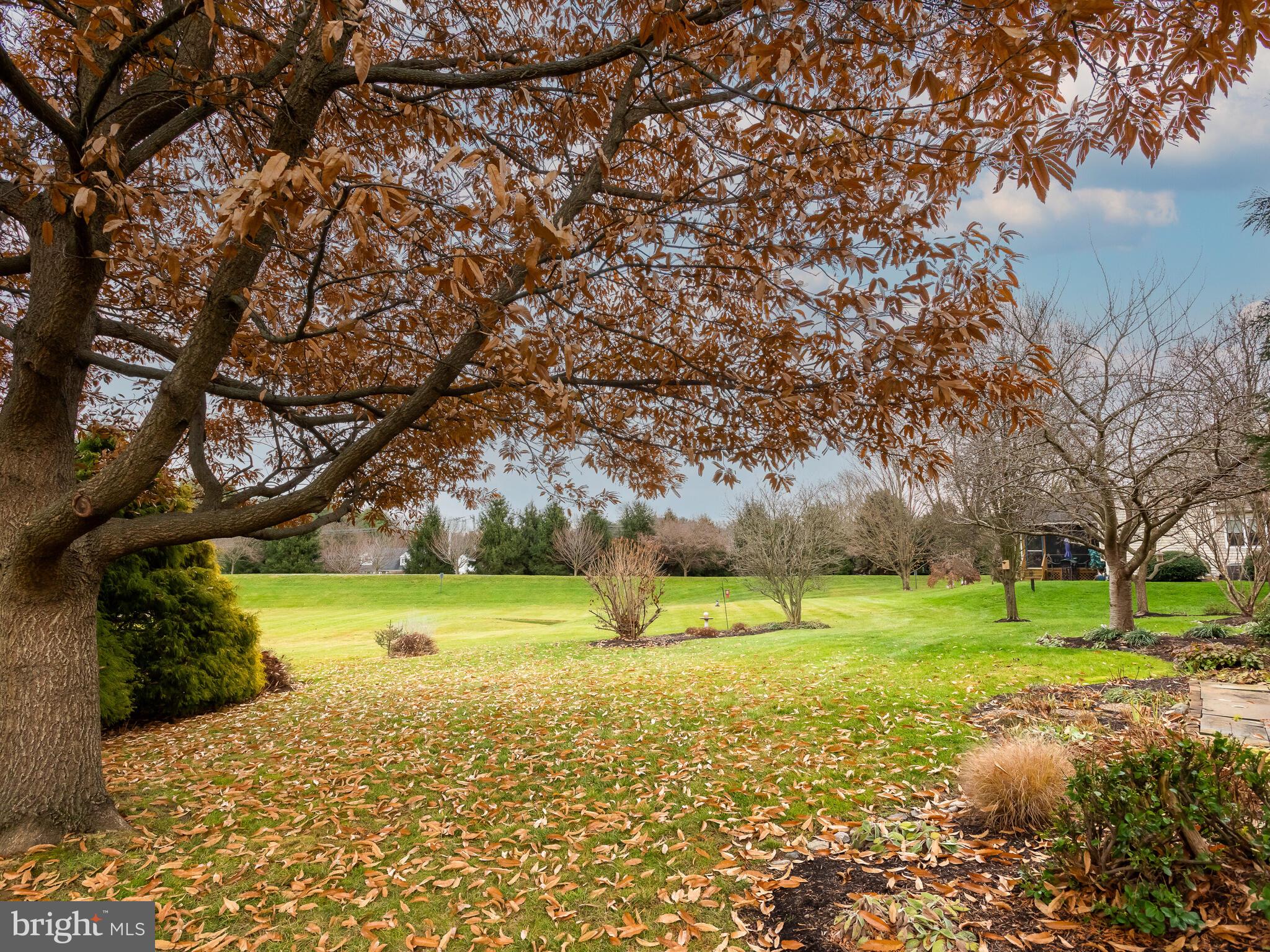 TWIN HILLS - Residential Lease