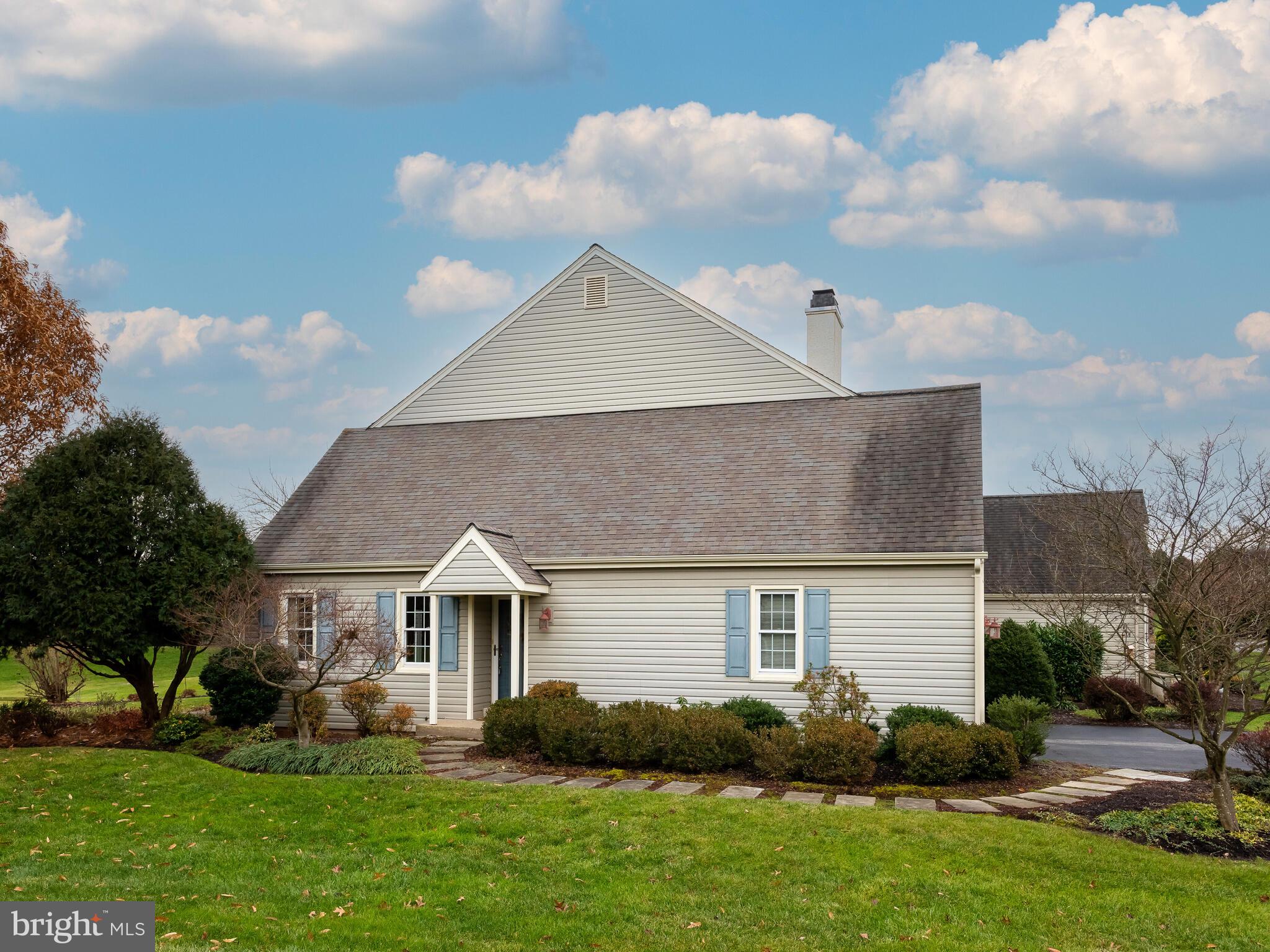 TWIN HILLS - Residential Lease