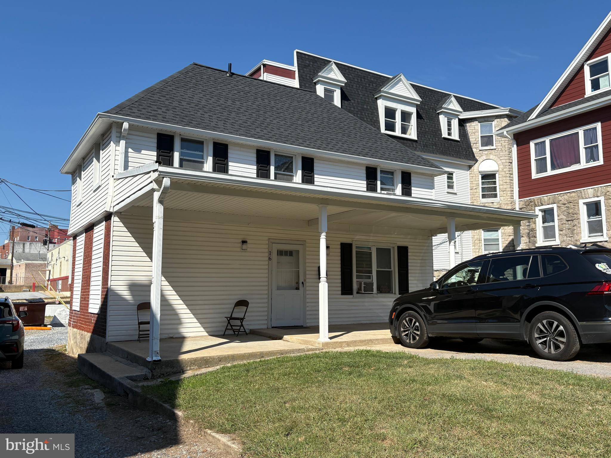 430 E LINCOLN HIGHWAY