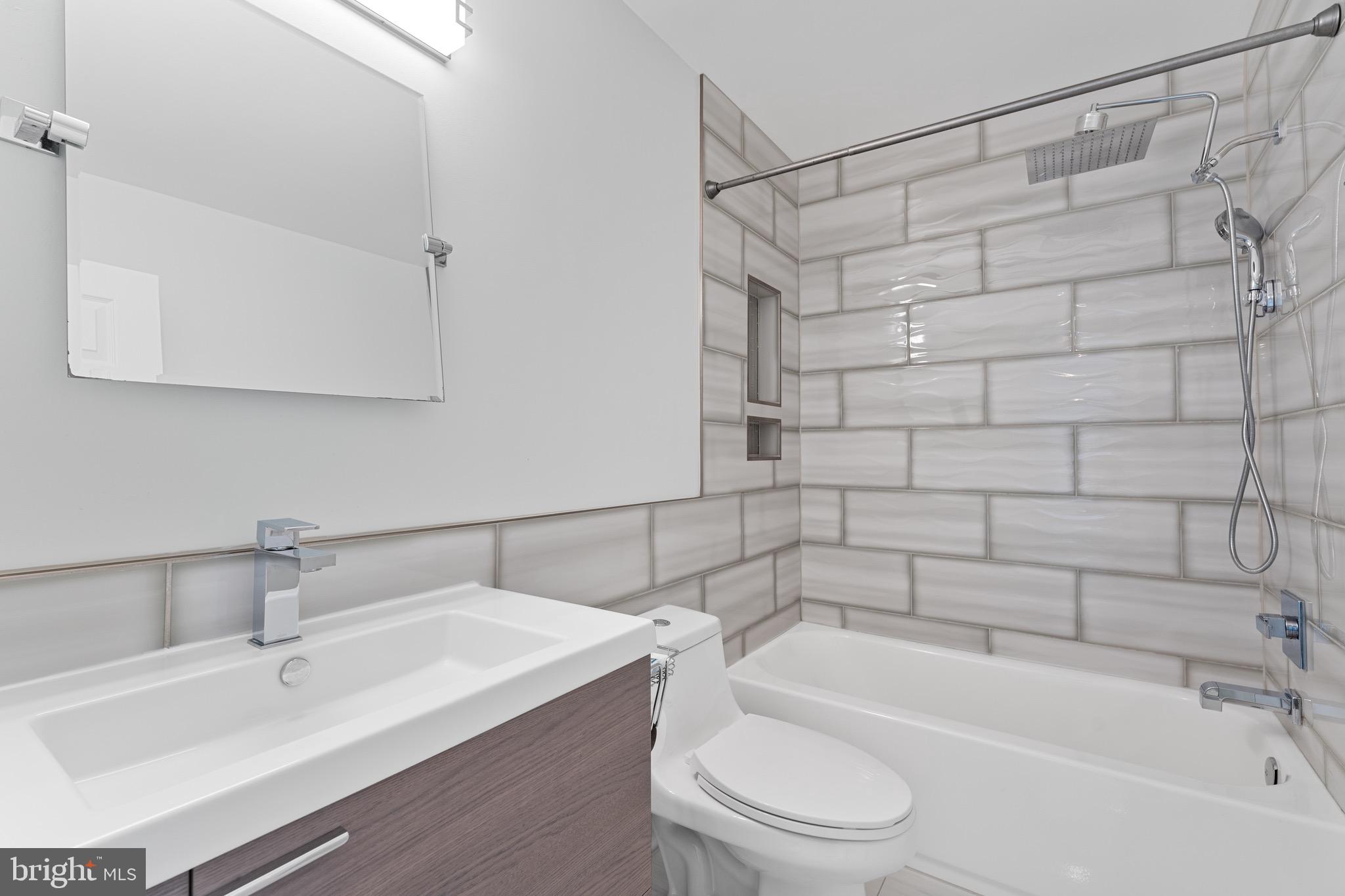 ASHLEIGH PARK SOUTH - Residential