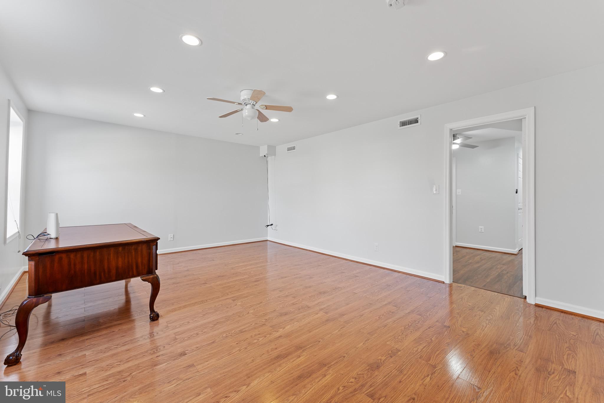 ASHLEIGH PARK SOUTH - Residential