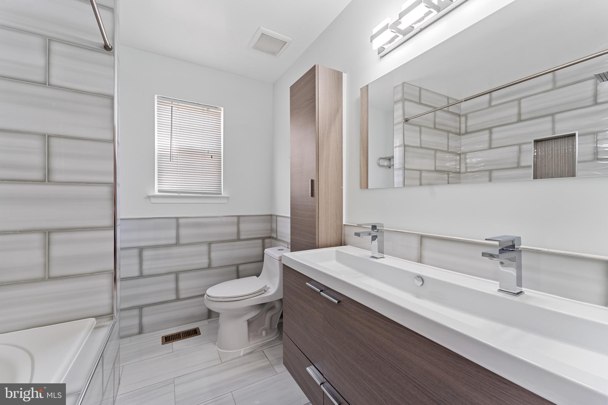 ASHLEIGH PARK SOUTH - Residential