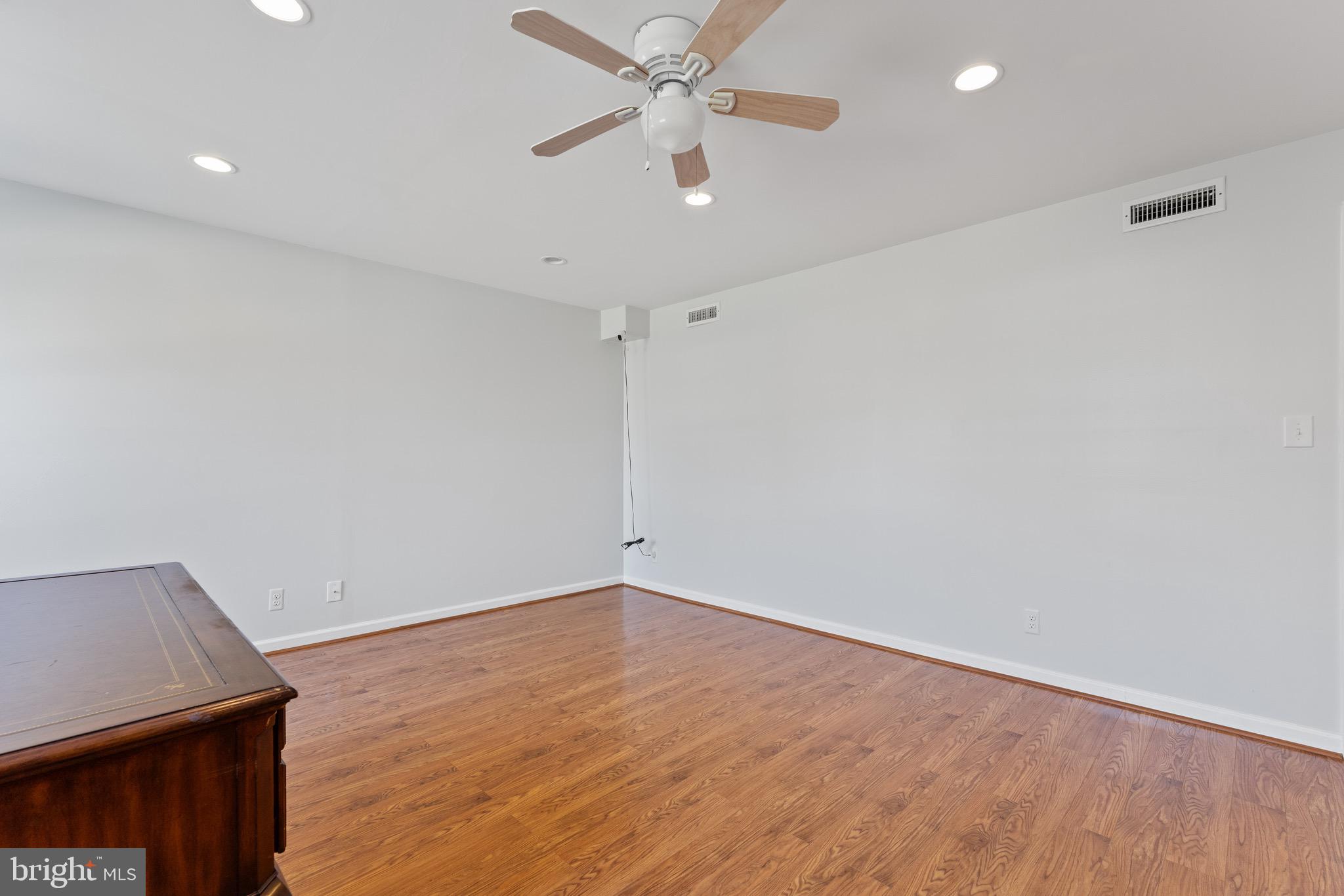 ASHLEIGH PARK SOUTH - Residential