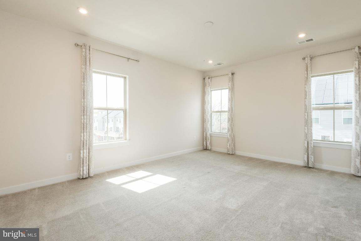 NORBOURNE PARK - Residential