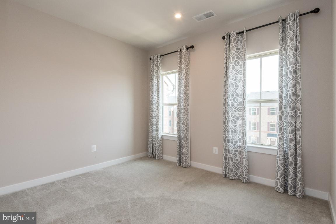 NORBOURNE PARK - Residential