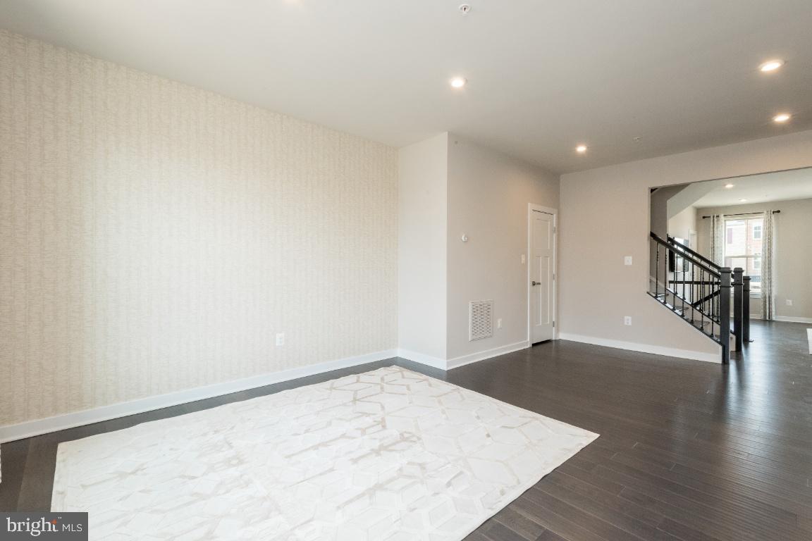 NORBOURNE PARK - Residential