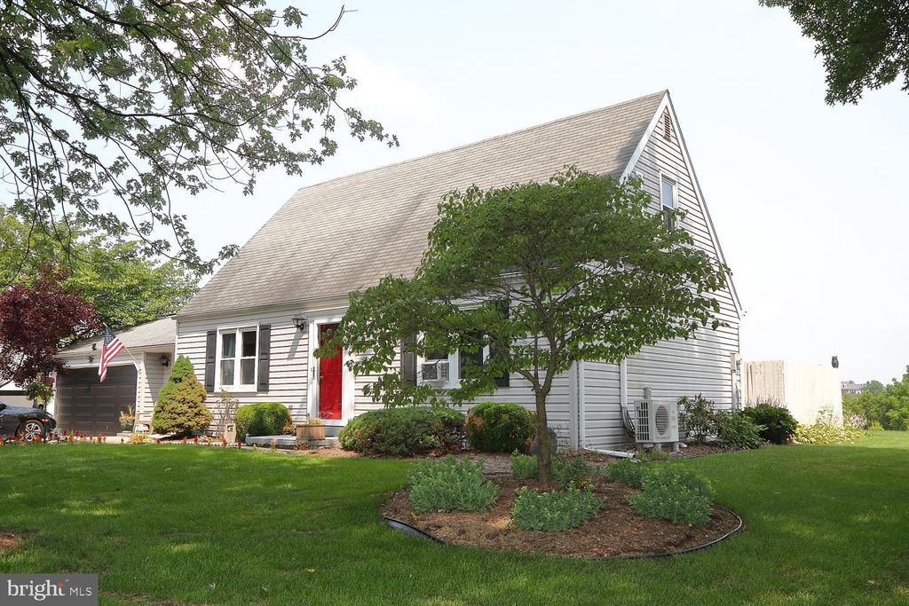 Photo of 2389 STAUFFER RD, MOUNT JOY, PA 17552 (MLS # PALA2037746)