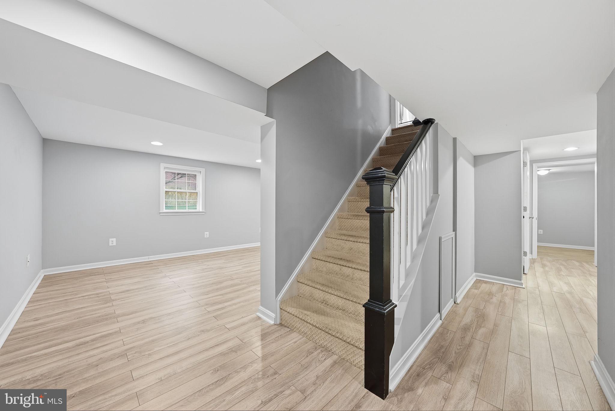 TARA - LEEWAY HEIGHTS - Residential