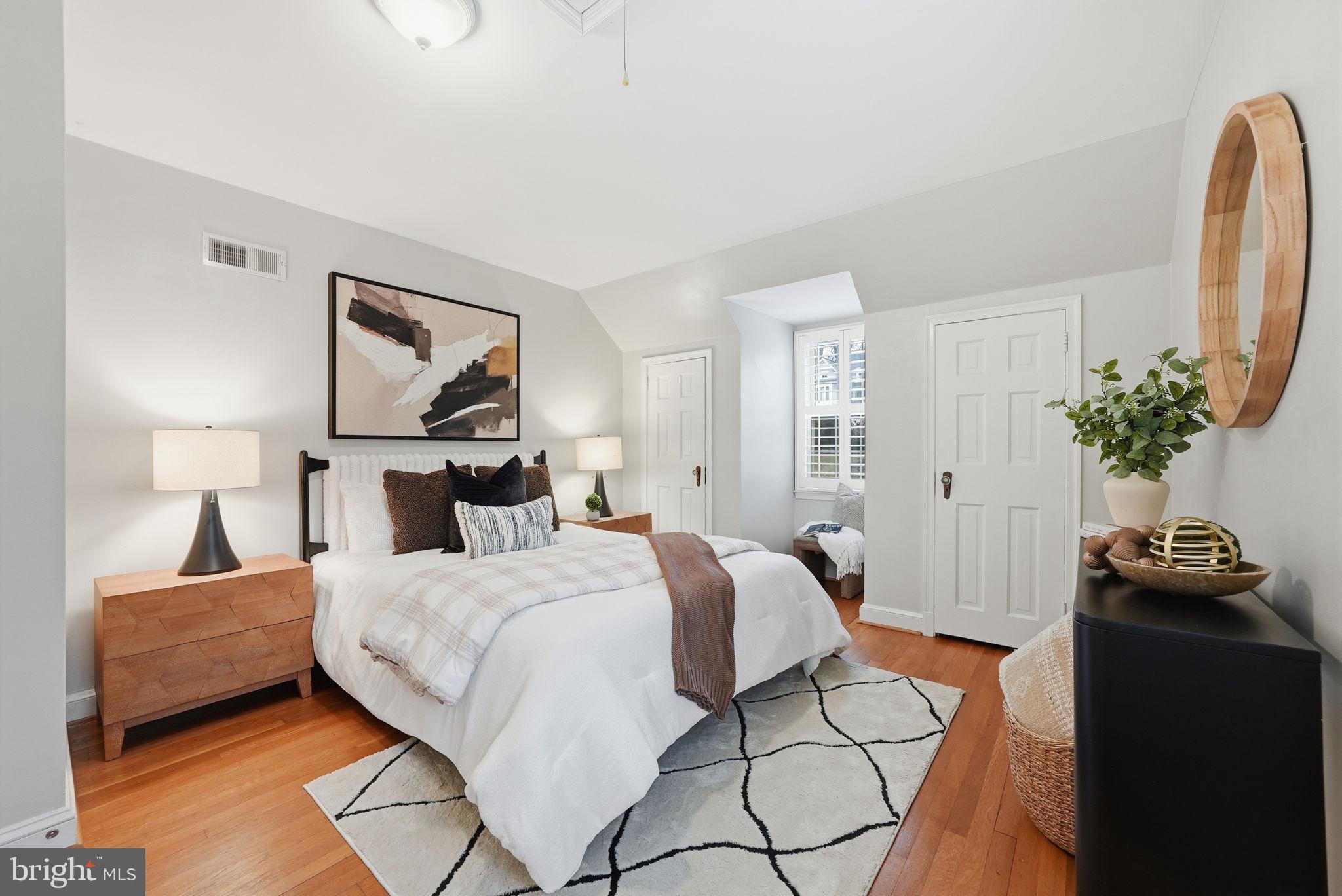 TARA - LEEWAY HEIGHTS - Residential