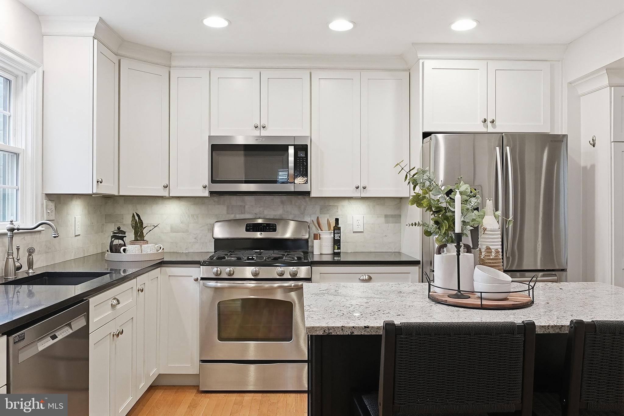 TARA - LEEWAY HEIGHTS - Residential