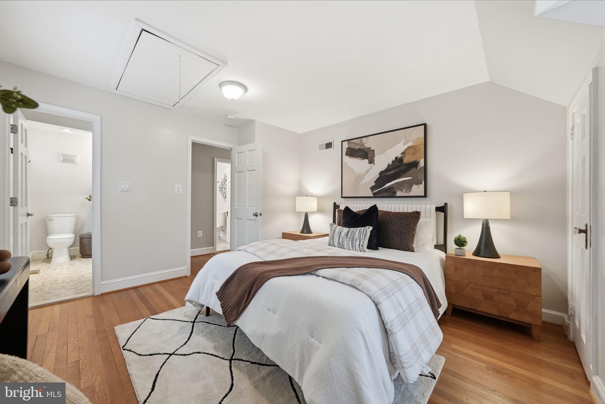 TARA - LEEWAY HEIGHTS - Residential