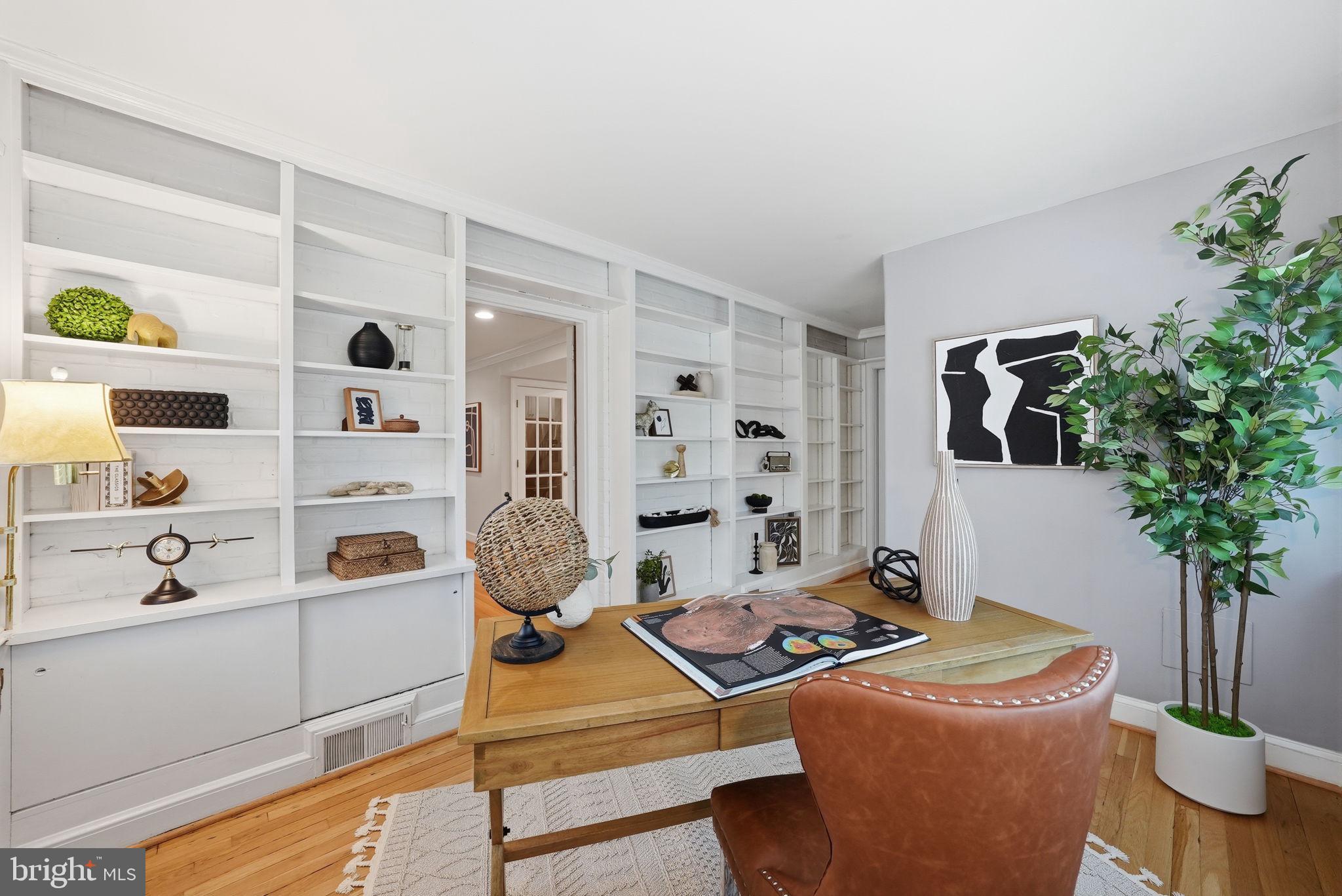 TARA - LEEWAY HEIGHTS - Residential