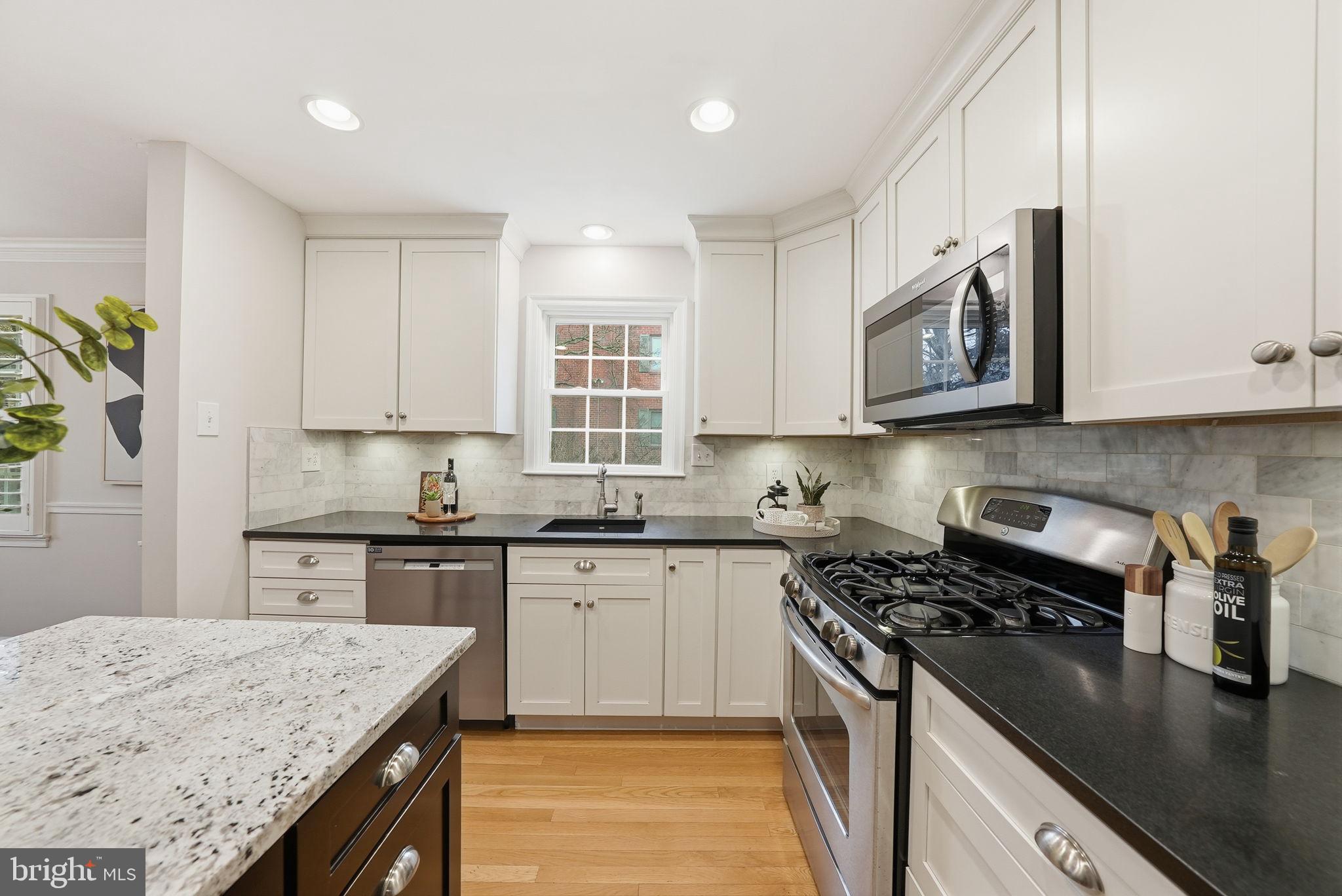 TARA - LEEWAY HEIGHTS - Residential