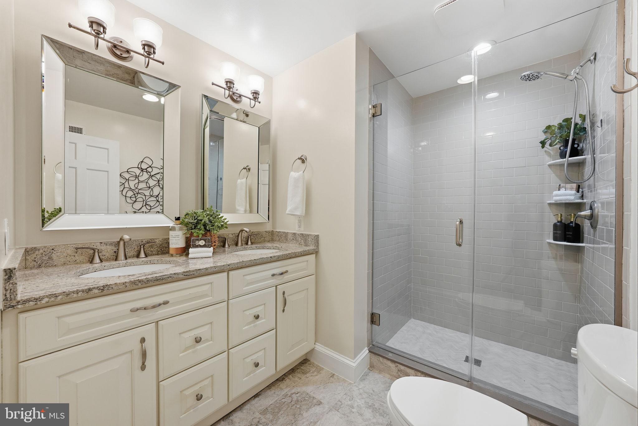 TARA - LEEWAY HEIGHTS - Residential