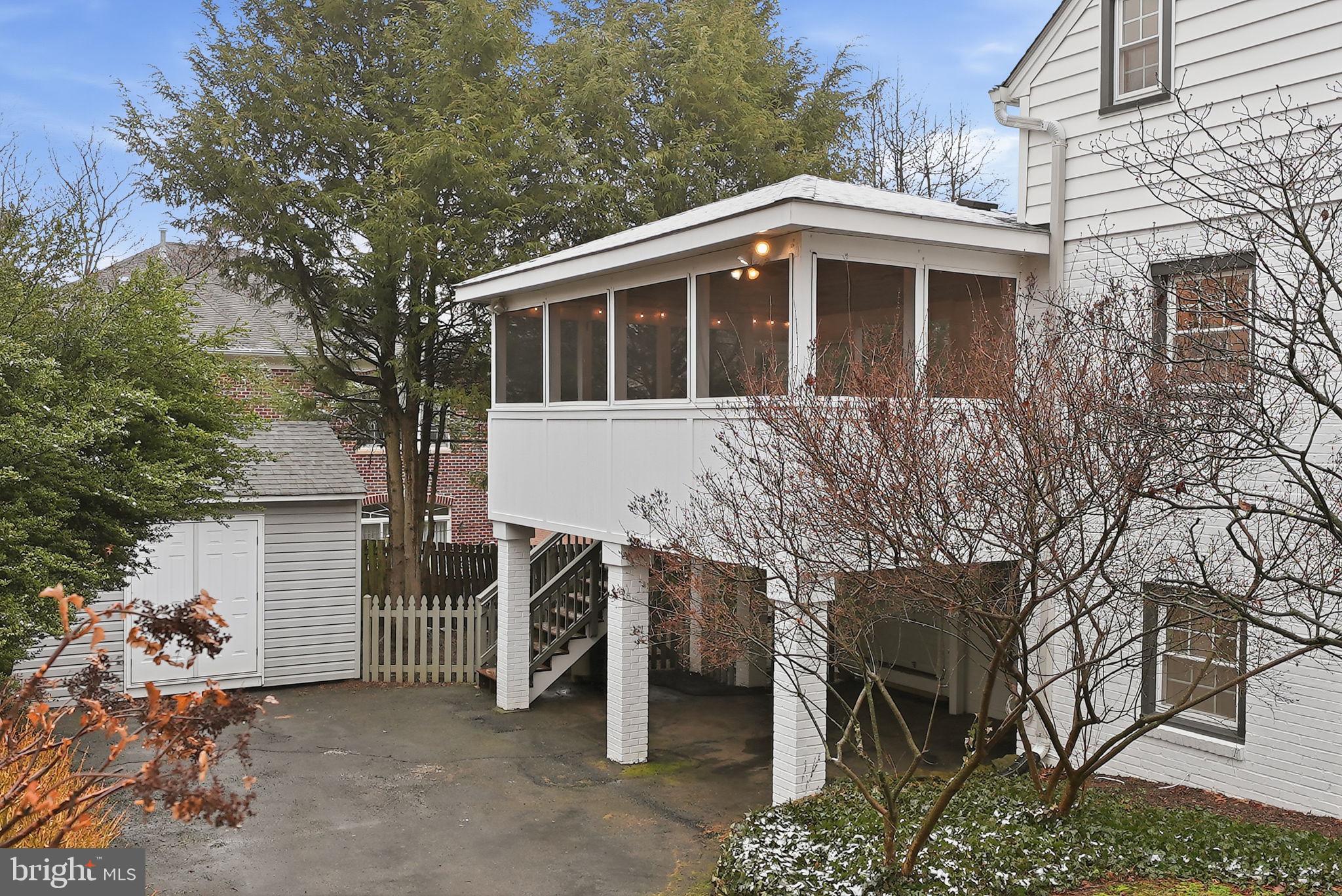 TARA - LEEWAY HEIGHTS - Residential