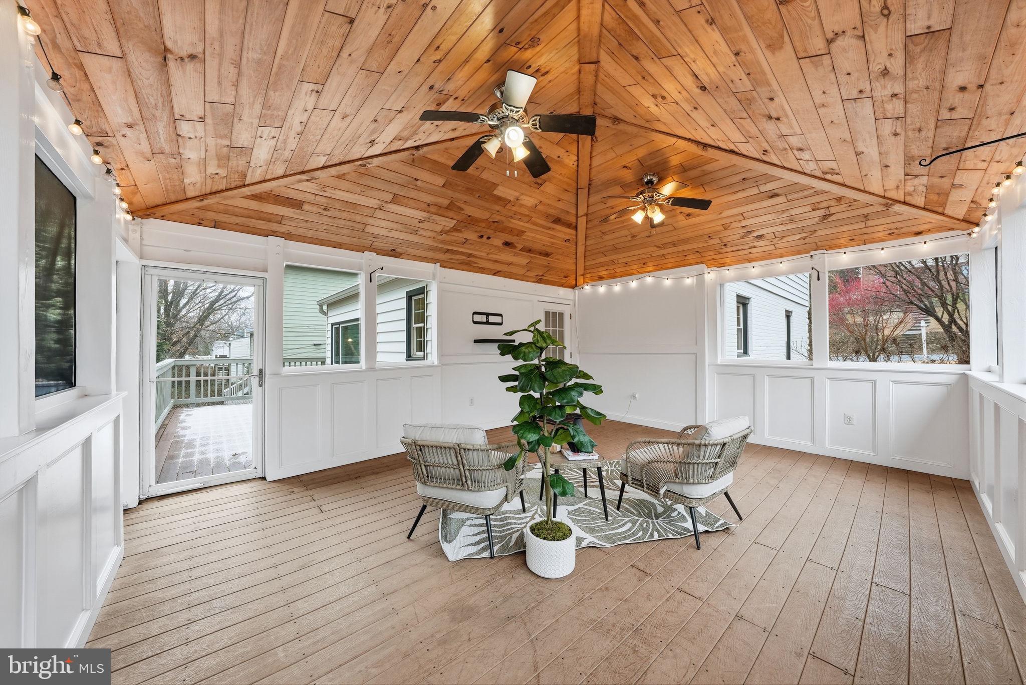 TARA - LEEWAY HEIGHTS - Residential