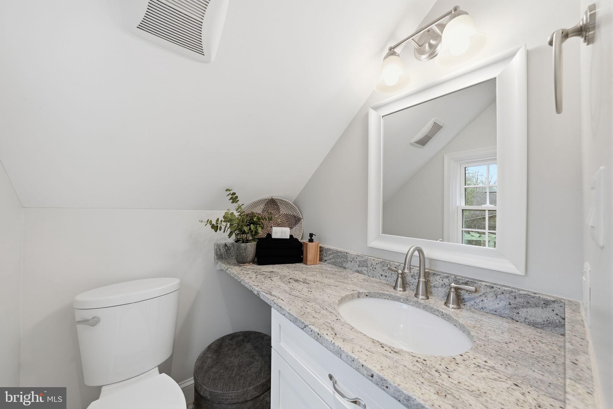 TARA - LEEWAY HEIGHTS - Residential