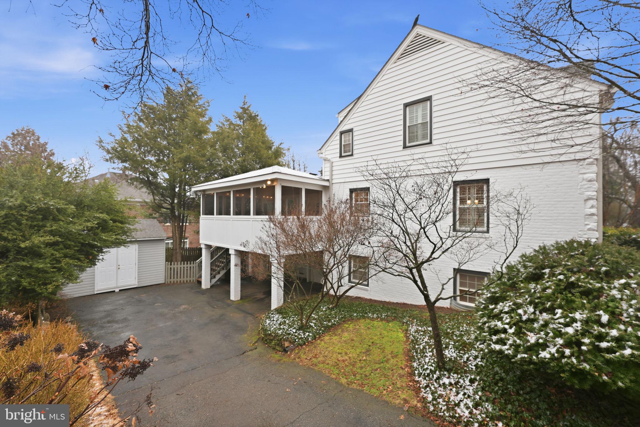 TARA - LEEWAY HEIGHTS - Residential