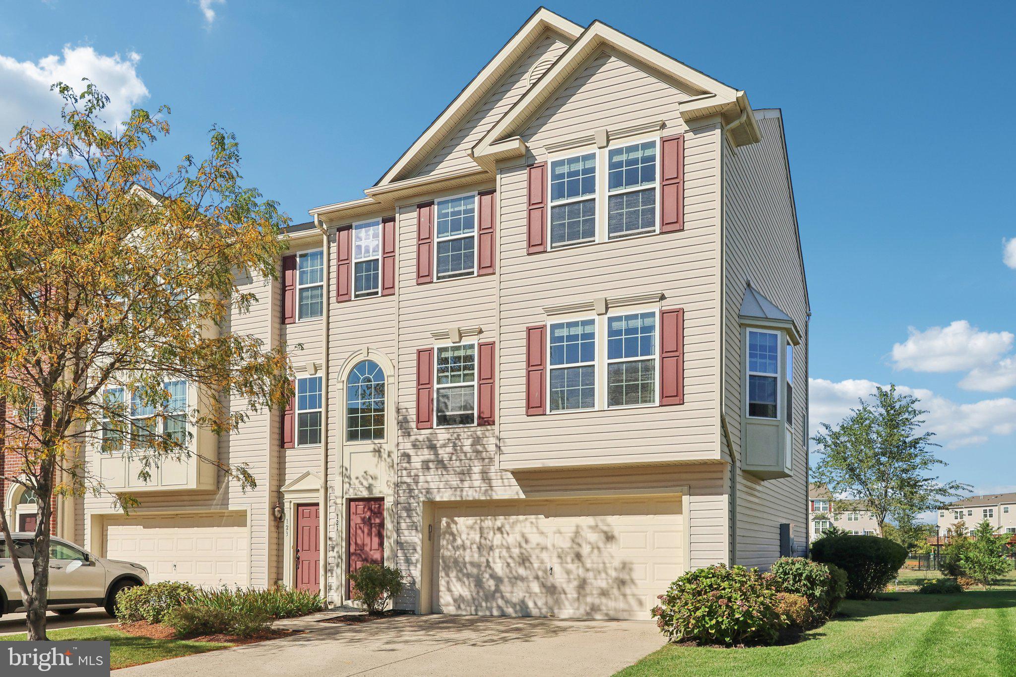 121 HELEN DRIVE