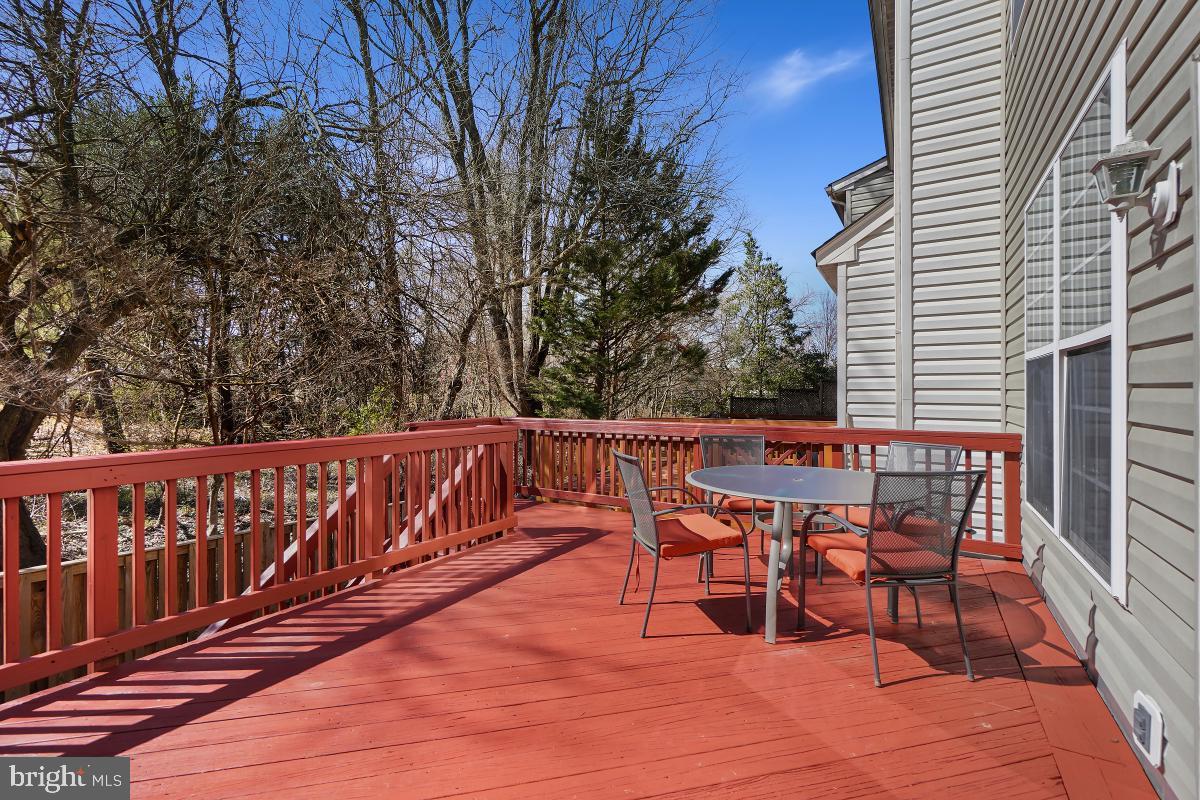 KINGSVIEW VILLAGE - Residential Lease