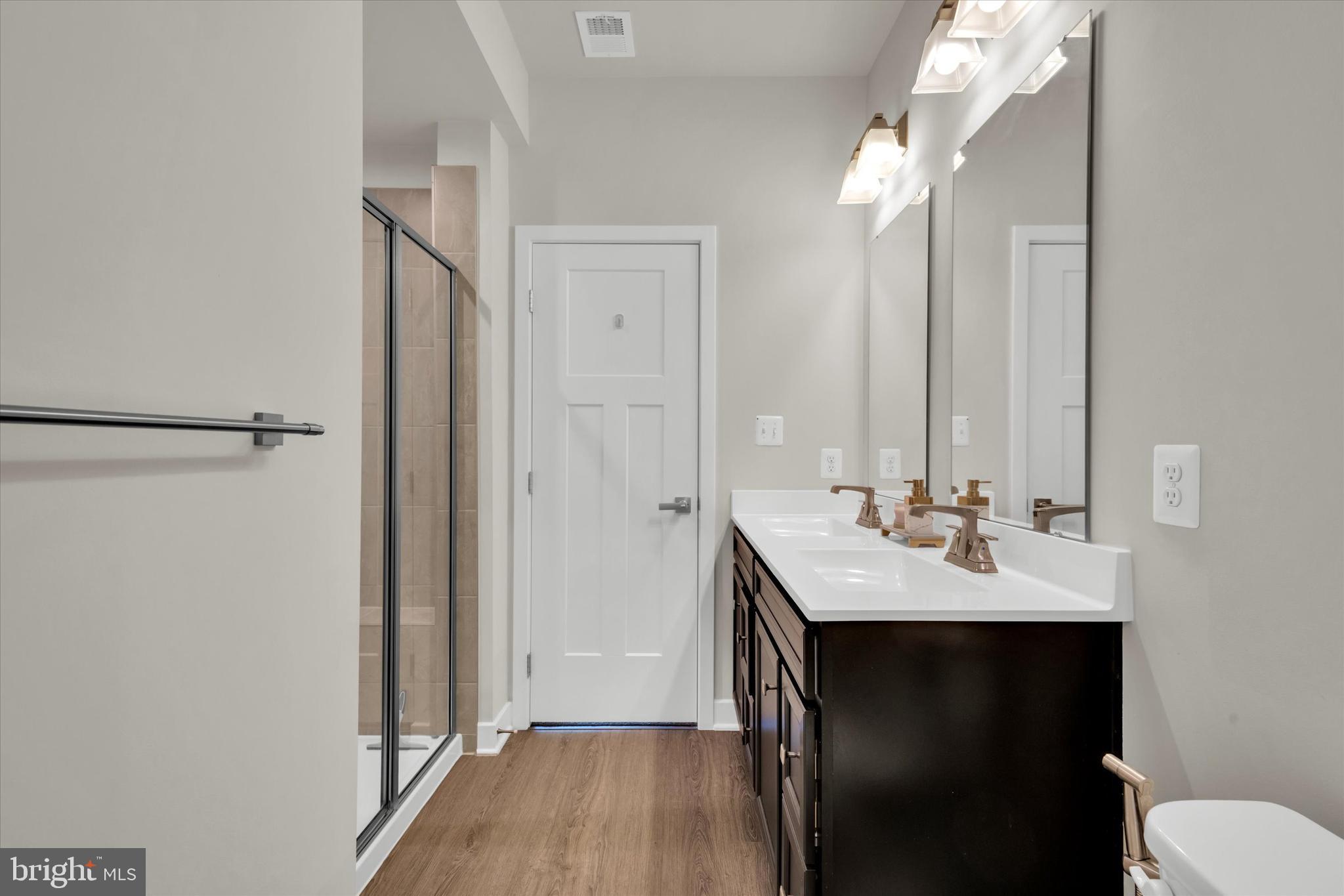 ELKRIDGE CROSSING - Residential Lease