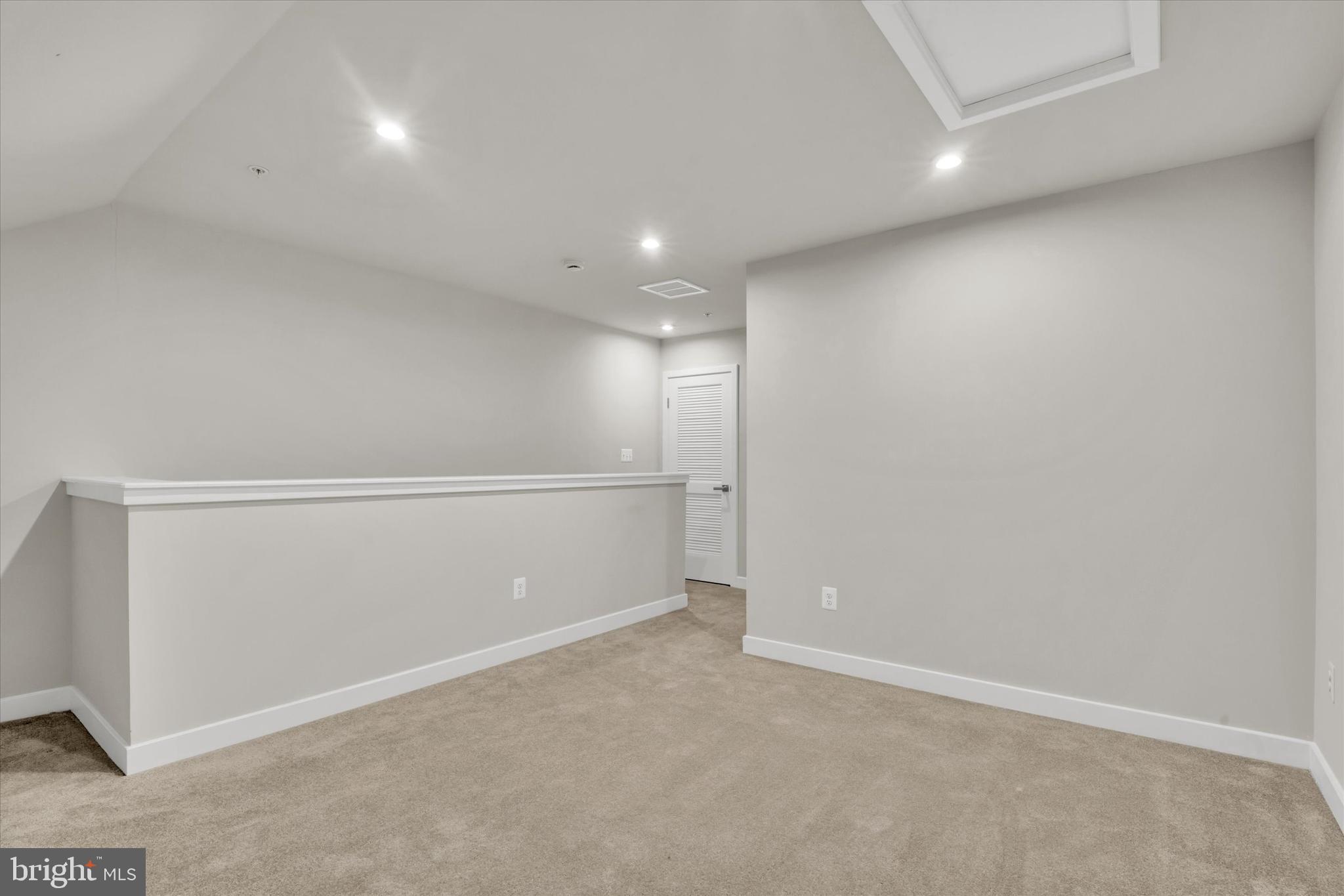 ELKRIDGE CROSSING - Residential Lease