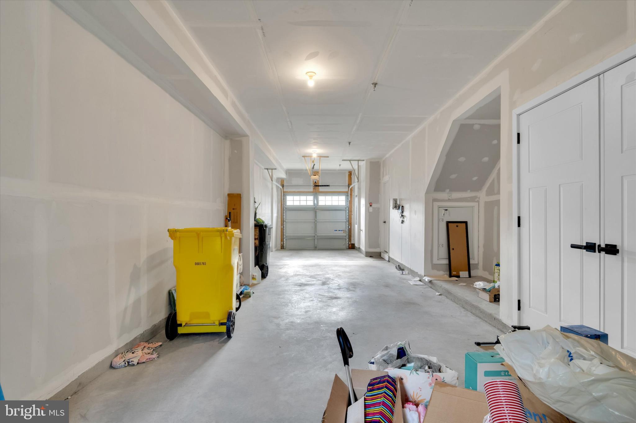 ELKRIDGE CROSSING - Residential Lease