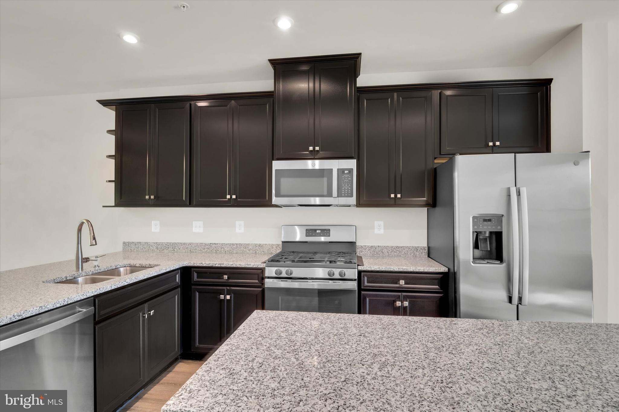 ELKRIDGE CROSSING - Residential Lease