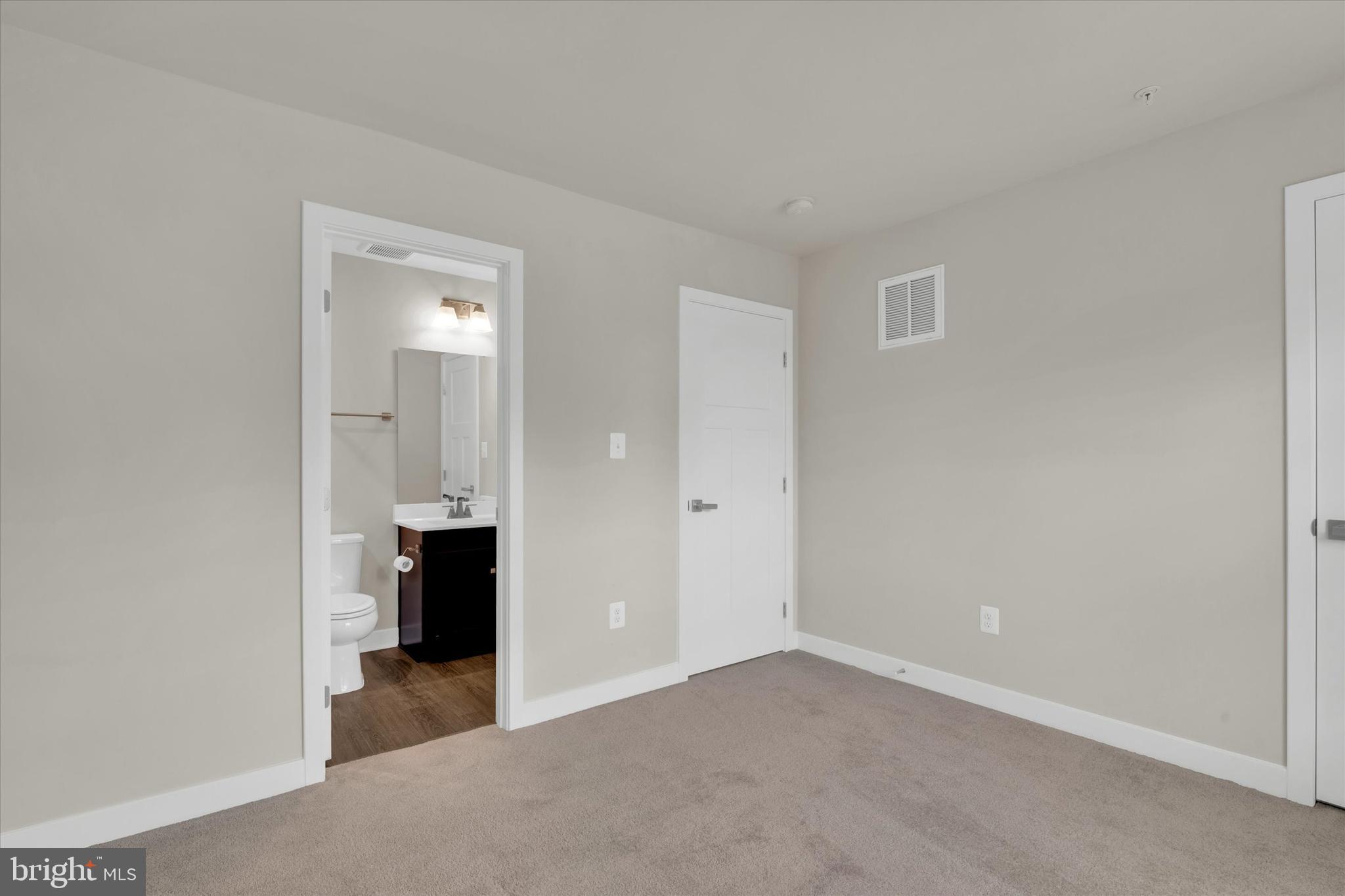 ELKRIDGE CROSSING - Residential Lease