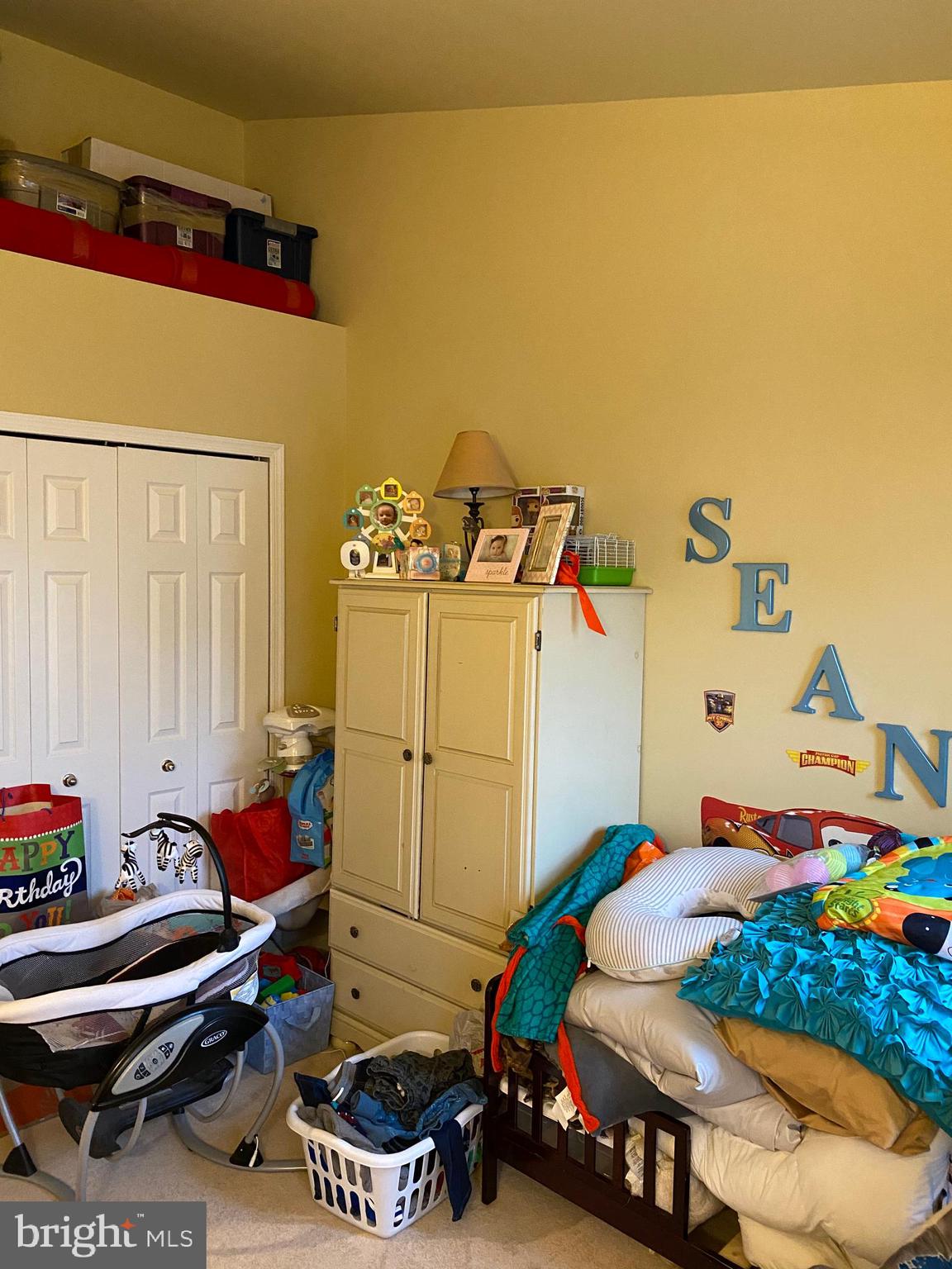 GUNSTON HILL - Residential