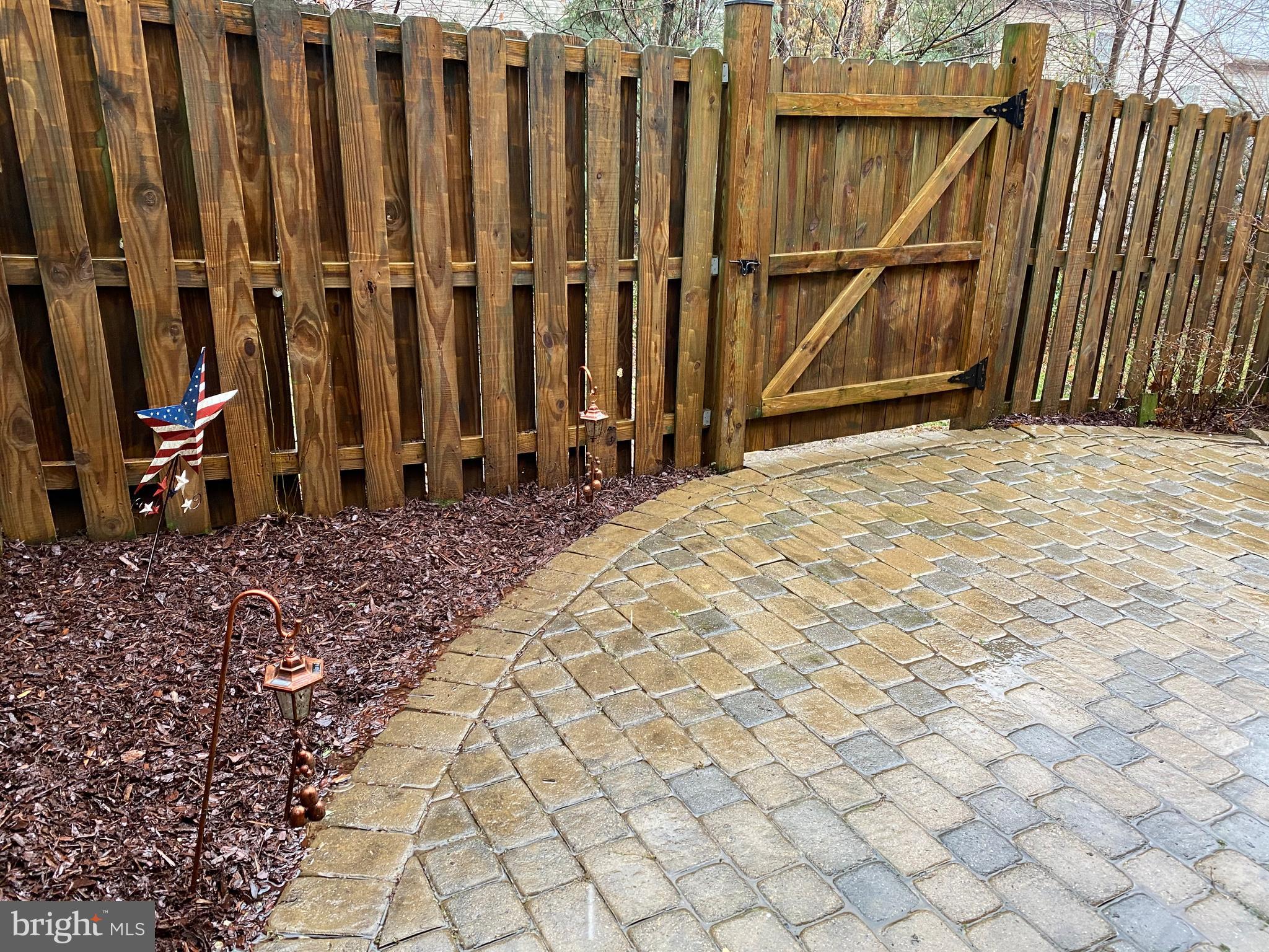 GUNSTON HILL - Residential