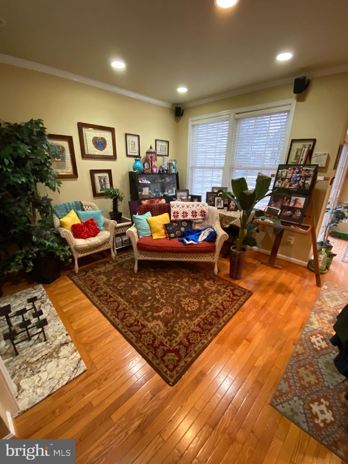 GUNSTON HILL - Residential