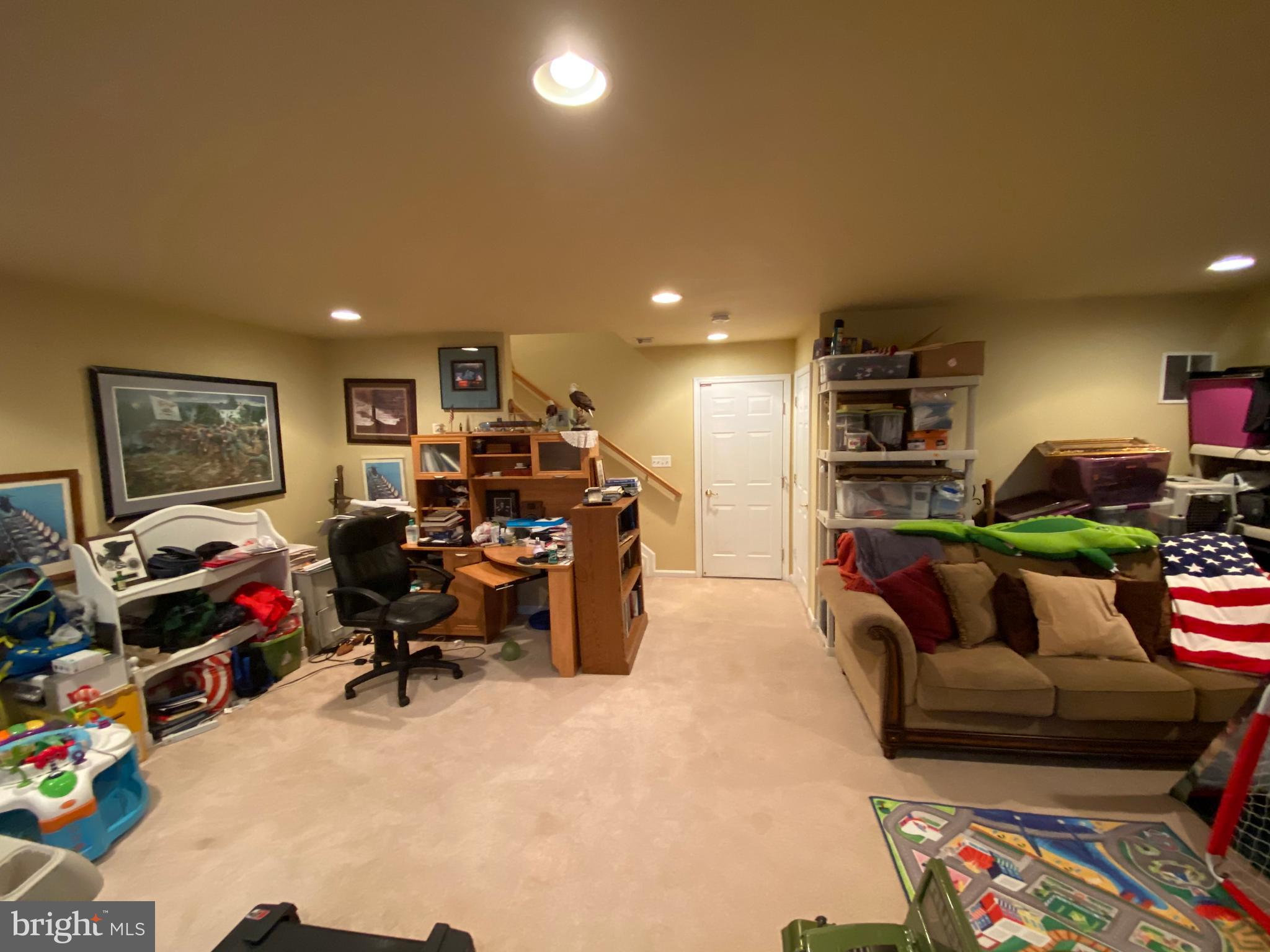 GUNSTON HILL - Residential