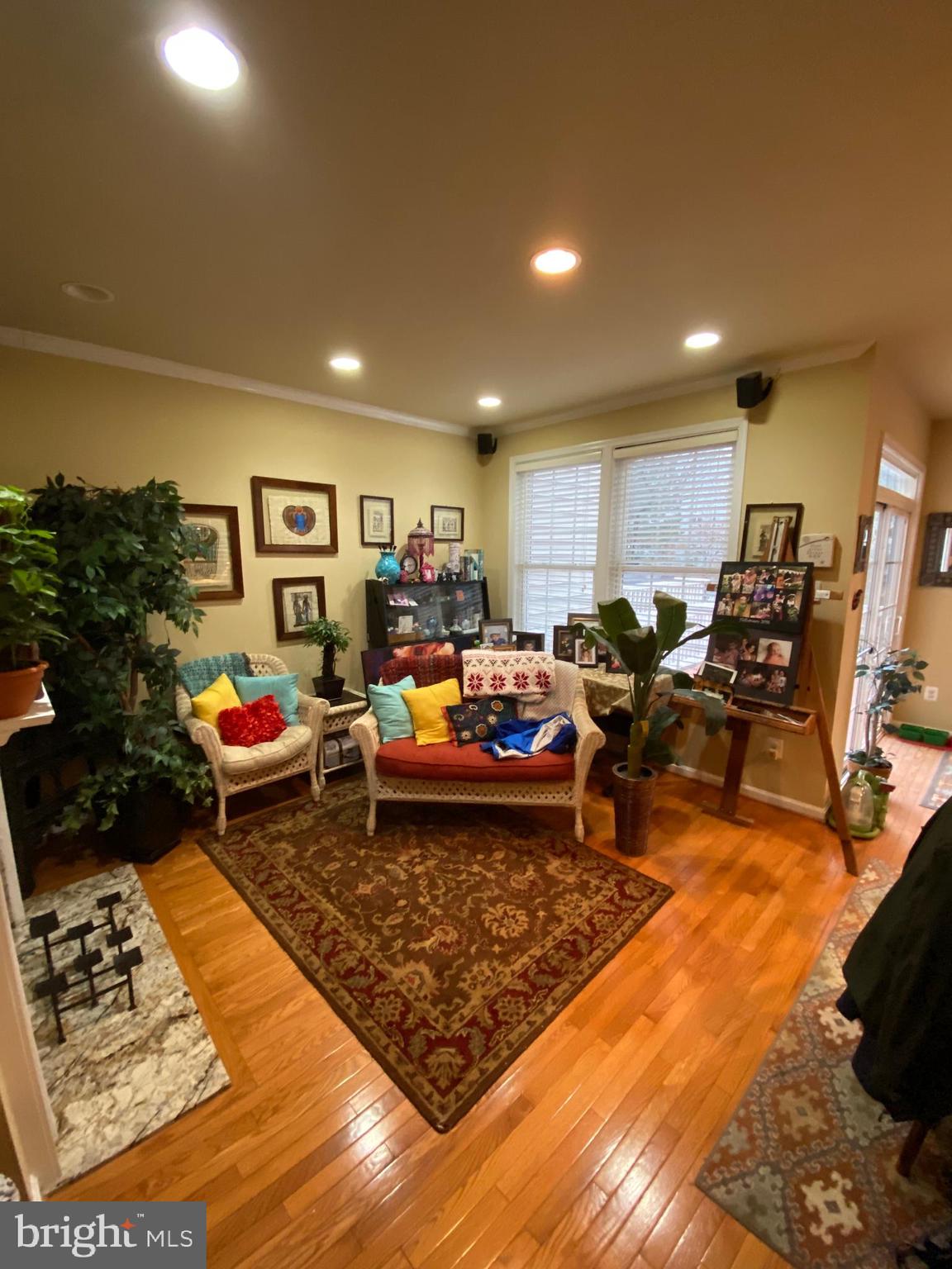 GUNSTON HILL - Residential