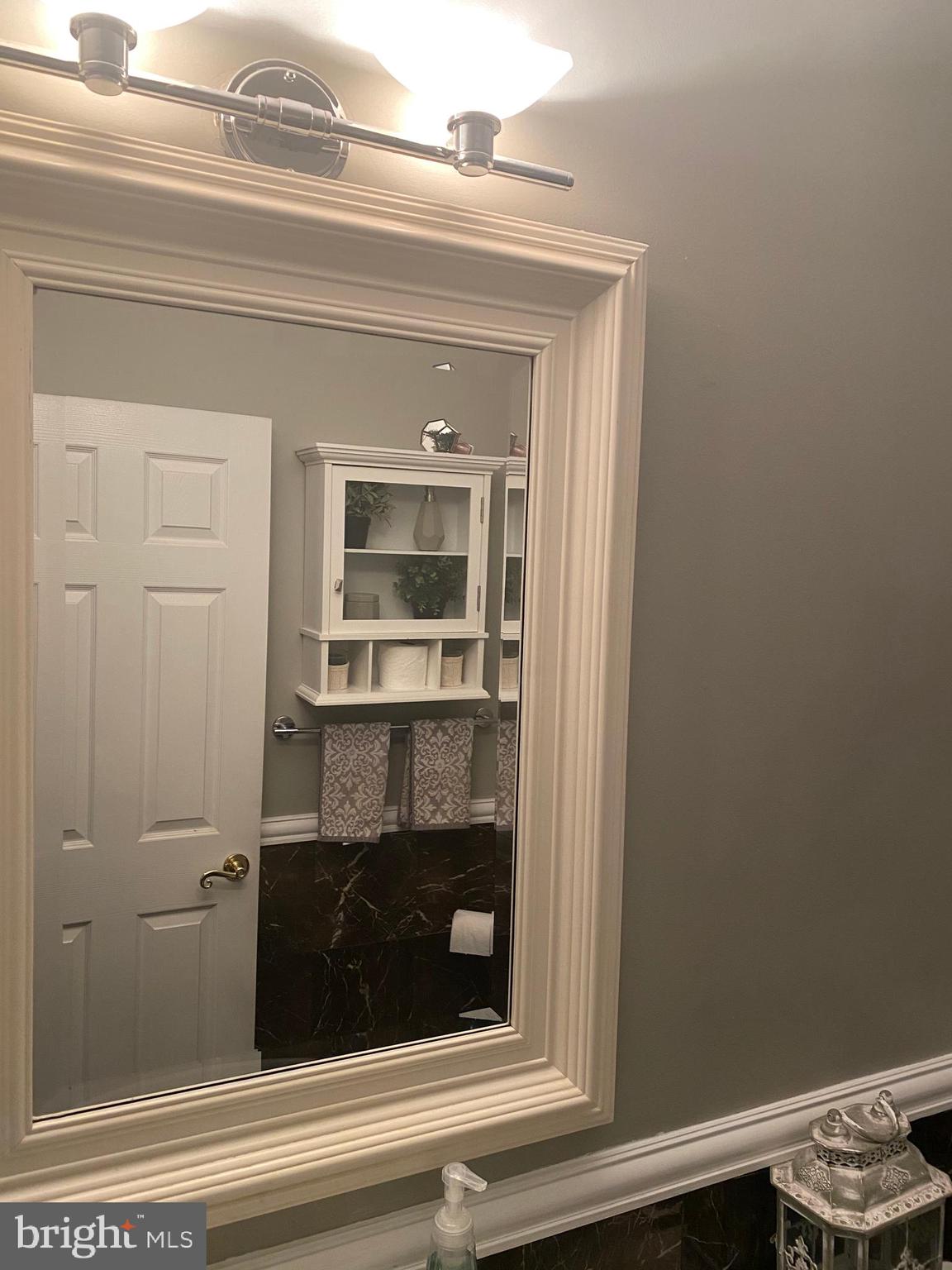 GUNSTON HILL - Residential