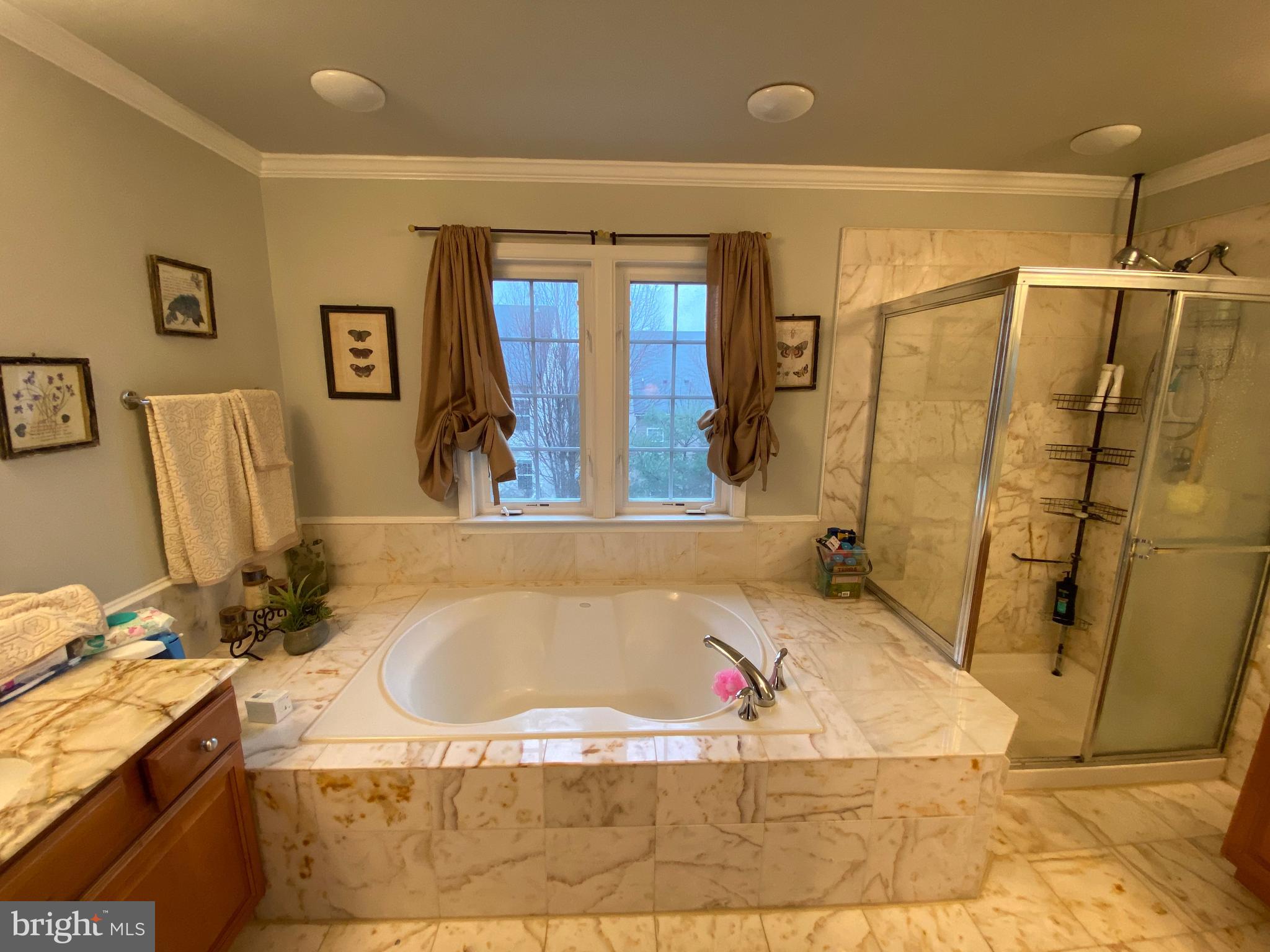 GUNSTON HILL - Residential