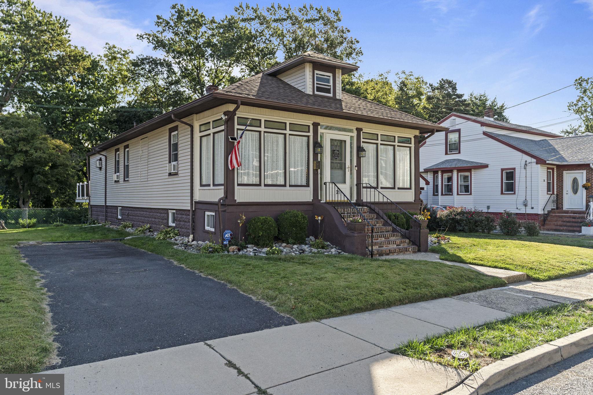 31 S BOULEVARD AVENUE