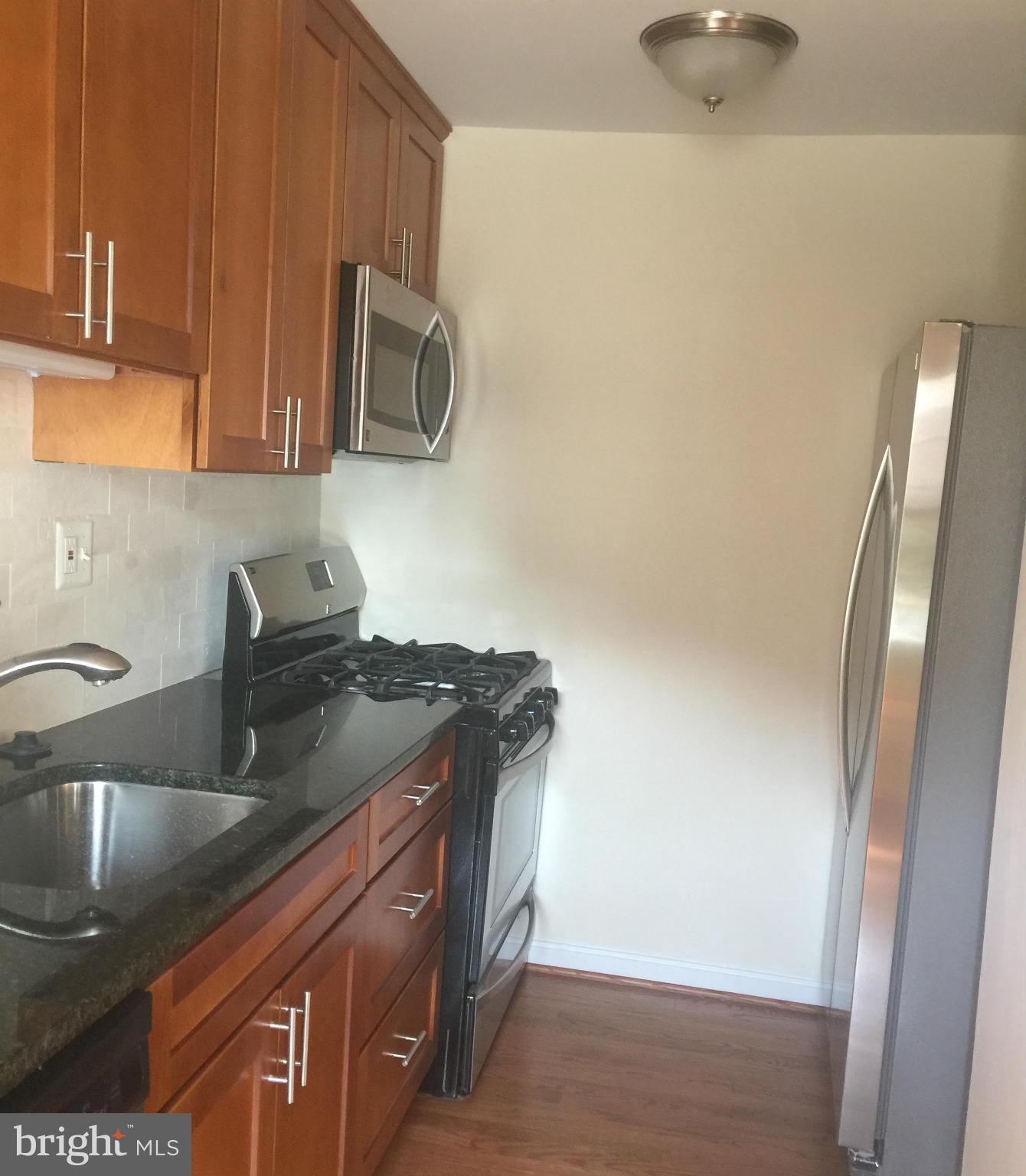 GREENWICH HILL - Residential