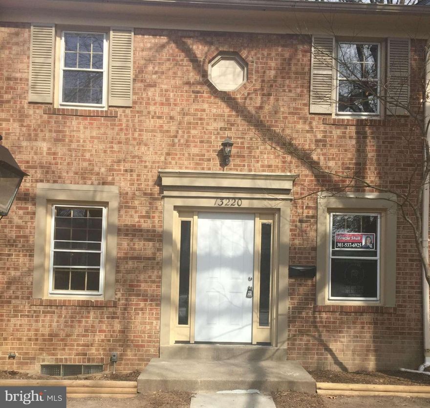 GREAT TOWN HOME IN VERY PEACEFUL/QUITE NEIGHBORHOOD, FRESHLY PAINTED, NEW HARDWOOD FLOOR ON MAIN LEVEL, HARDWOOD FLOORS IN ALL BEDROOMS, COMPLETELY RENOVATED 3.5 BATHROOMS, NEWLY REMODELED KITCHEN WITH NEW SS APPLIANCES. NEW HVAC UNIT, NEW ROOF, NEW WATER HEATER, WALKOUT BASEMENT WITH FINISHED FAMILY ROOM & FIREPLACE,  NEW W/W CARPET,NEW FENCE AND PATIO. MUST SEE!!