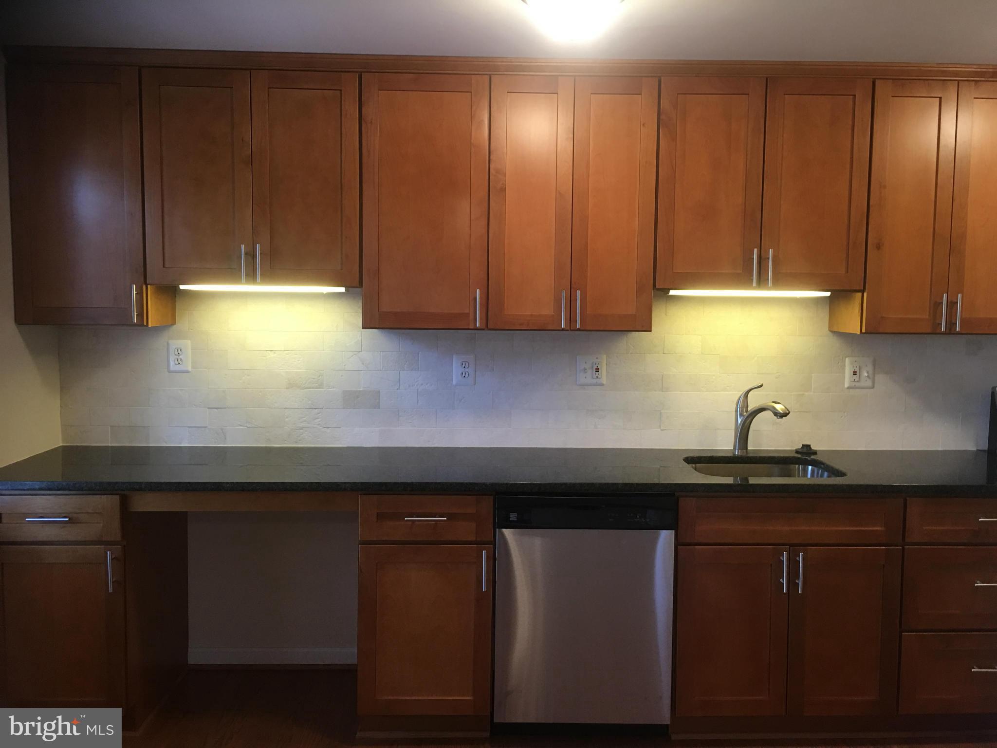 GREENWICH HILL - Residential