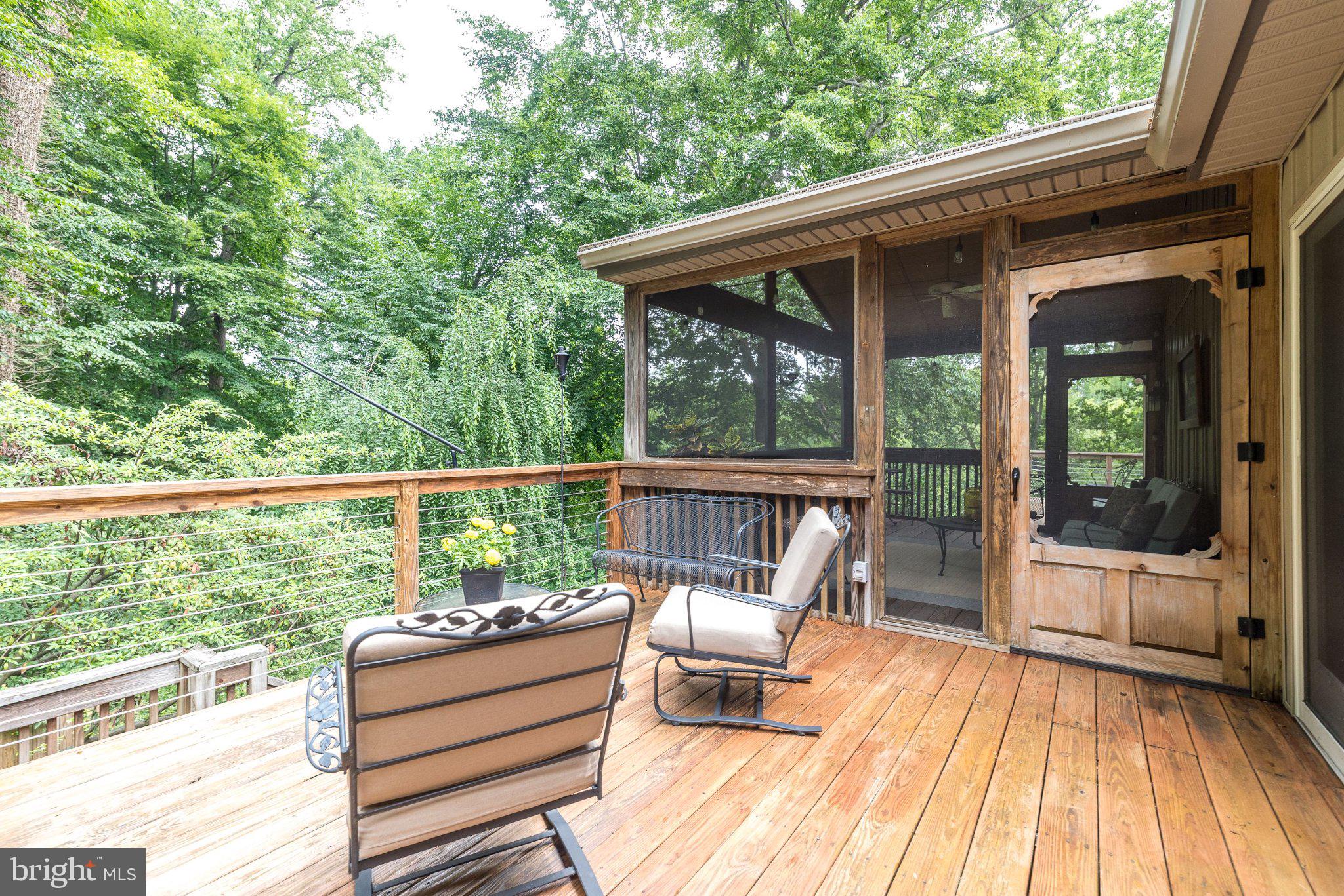 Perched above the Delaware Canal at the end of a quiet cul-de-sac, 24 – image 25