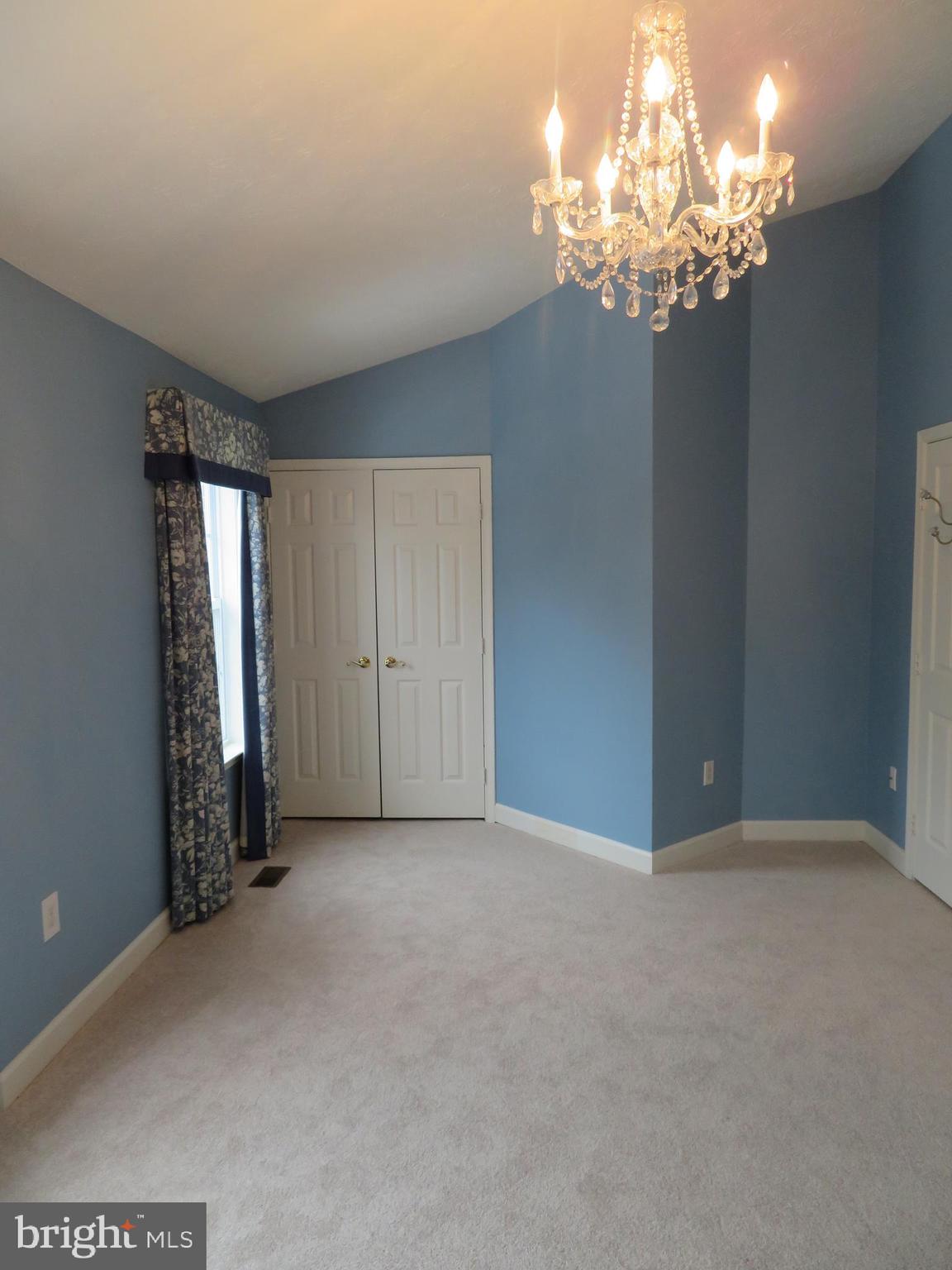 WATERFORD - Residential Lease