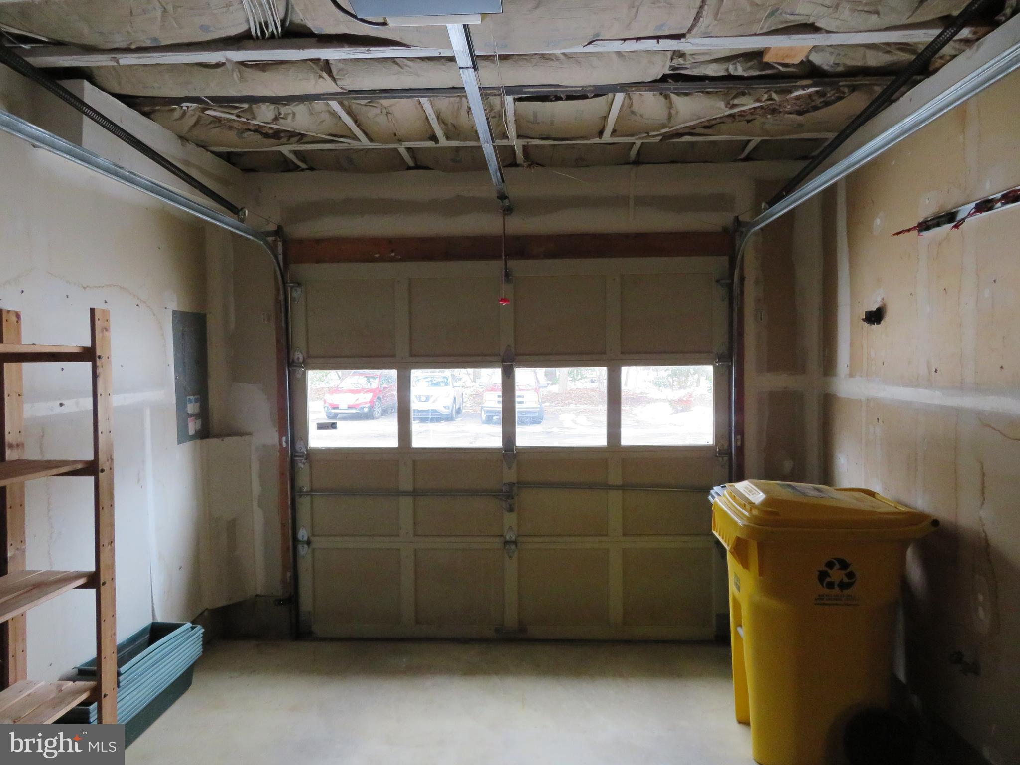 WATERFORD - Residential Lease