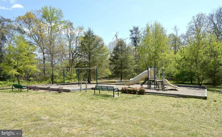 WATERFORD - Residential Lease