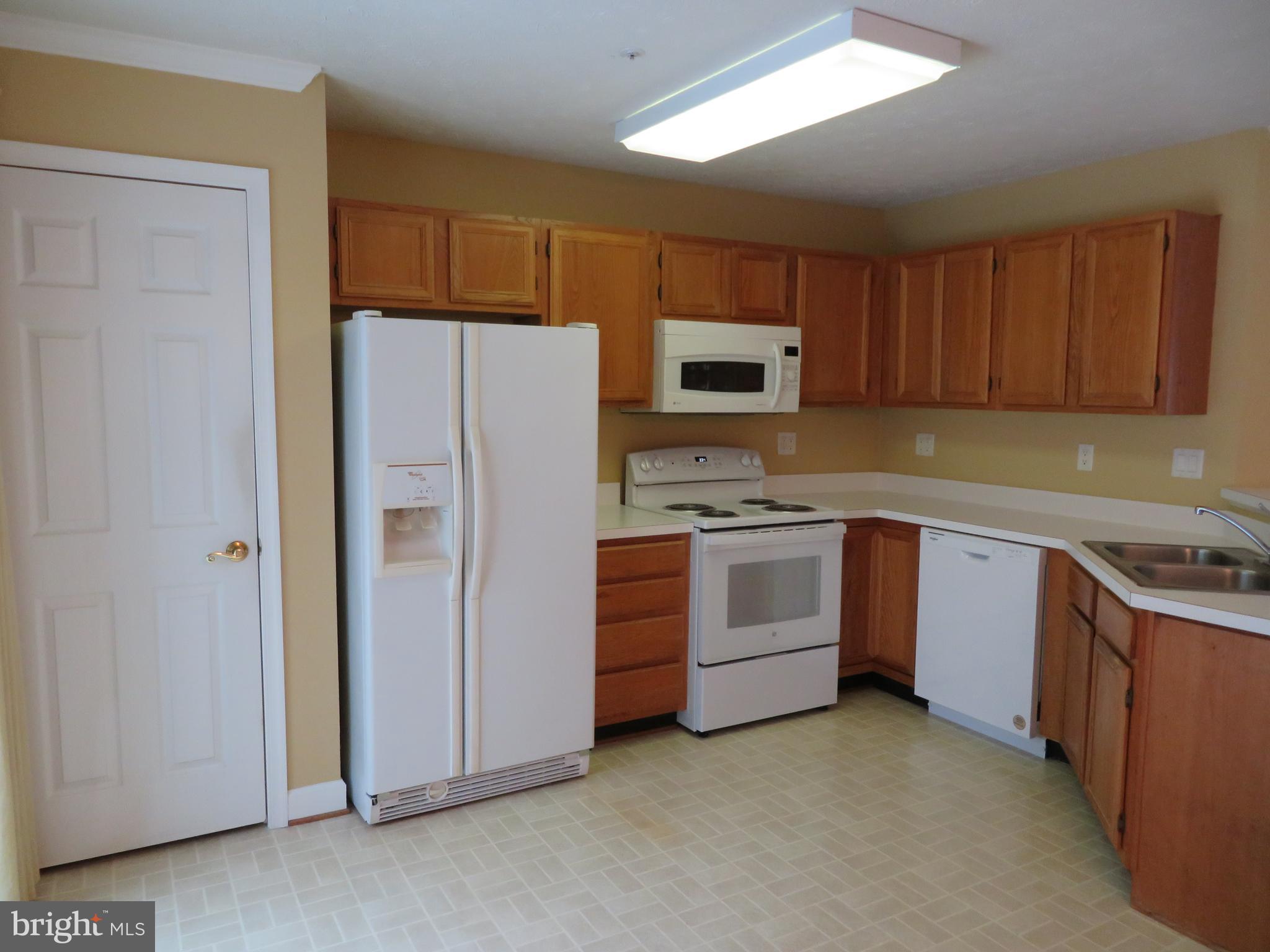 WATERFORD - Residential Lease