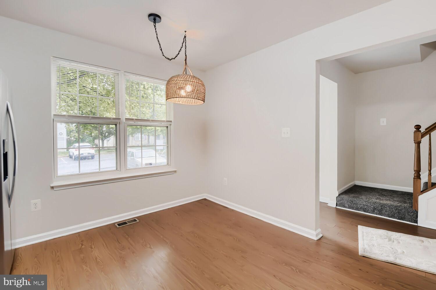 3971 RED DEER CIRCLE
