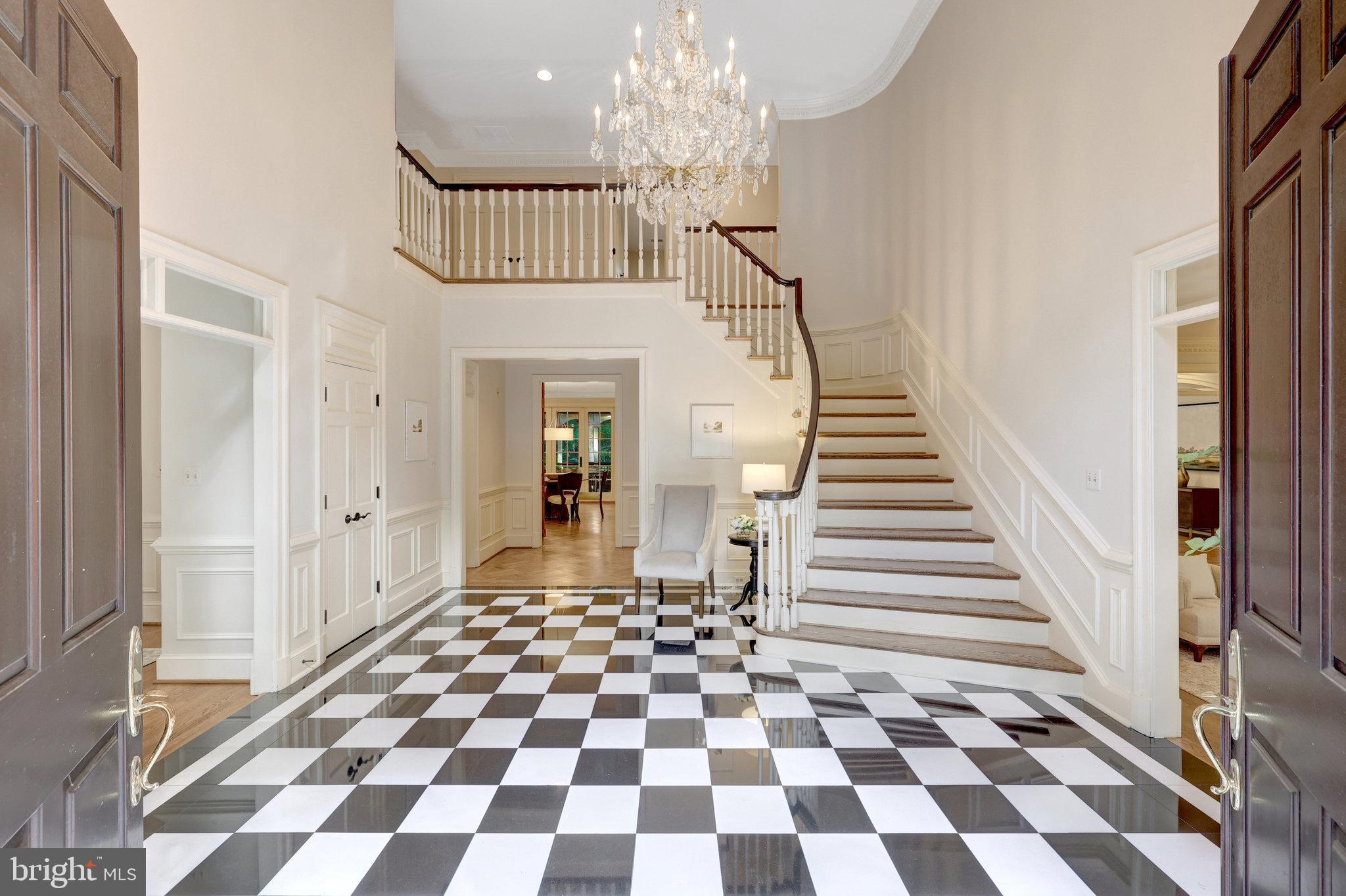 8014 GREENWICH WOODS DRIVE