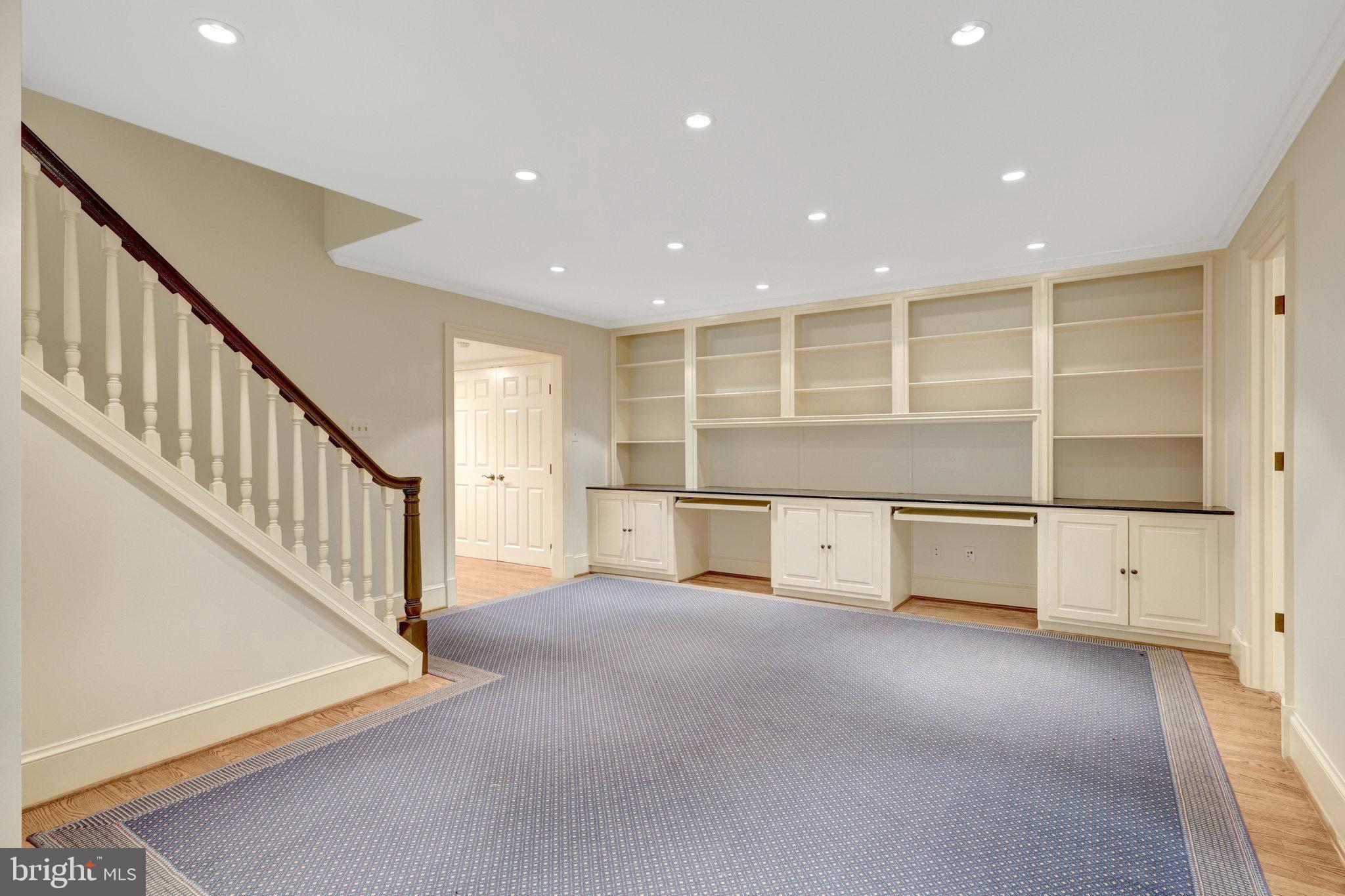 GEORGETOWN PLACE - Residential