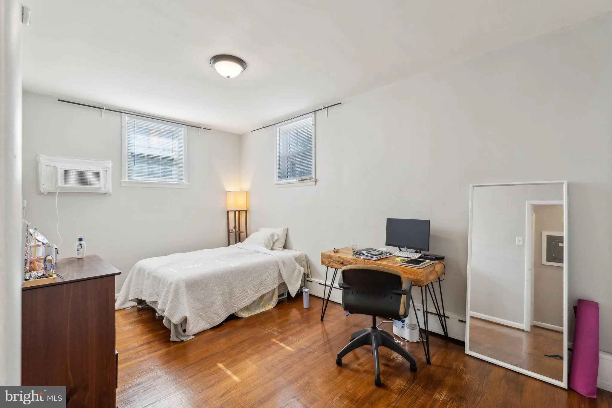 Philadelphia, Pennsylvania 19146, United States, 2 Bedrooms Bedrooms, ,1 BathroomBathrooms,Residential,Active,129117