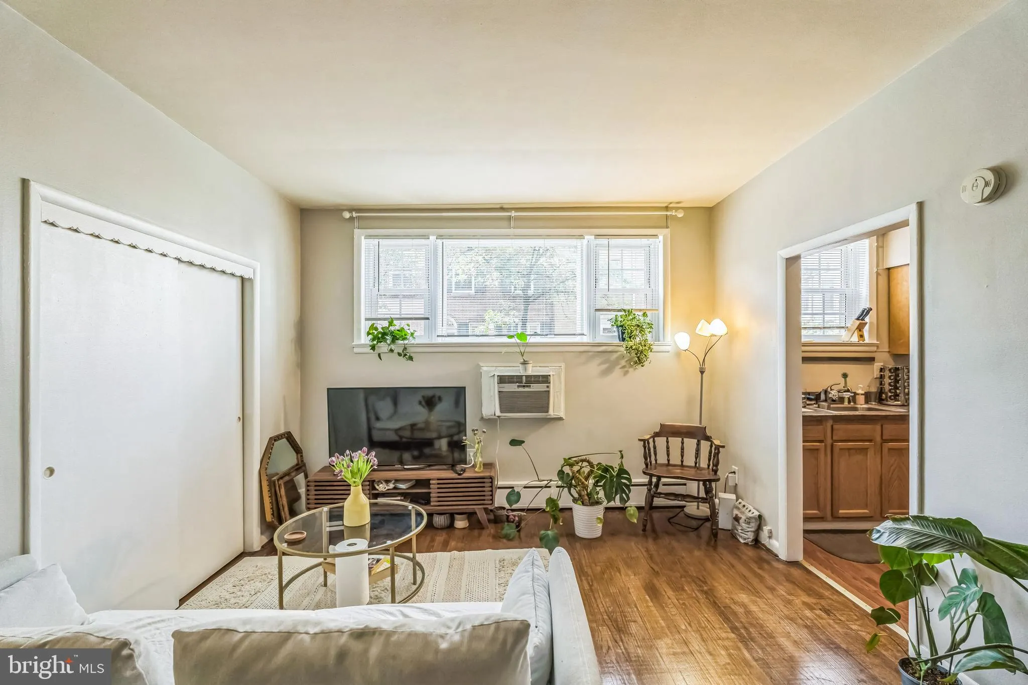 Philadelphia, Pennsylvania 19146, United States, 2 Bedrooms Bedrooms, ,1 BathroomBathrooms,Residential,Active,129117